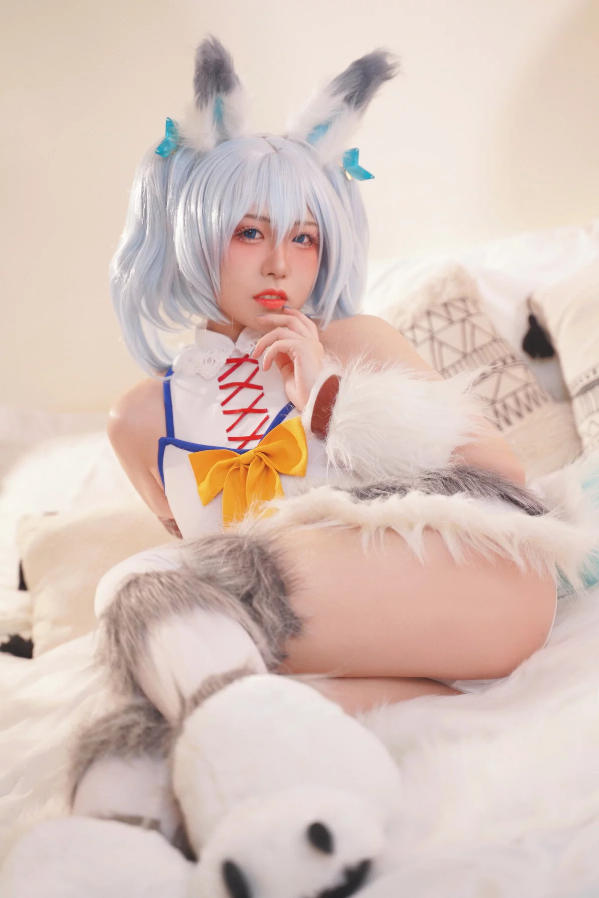 微博美少女虎森森回复术士刹那主题私房床上性感服饰秀翘臀美腿迷人诱惑写真40P
