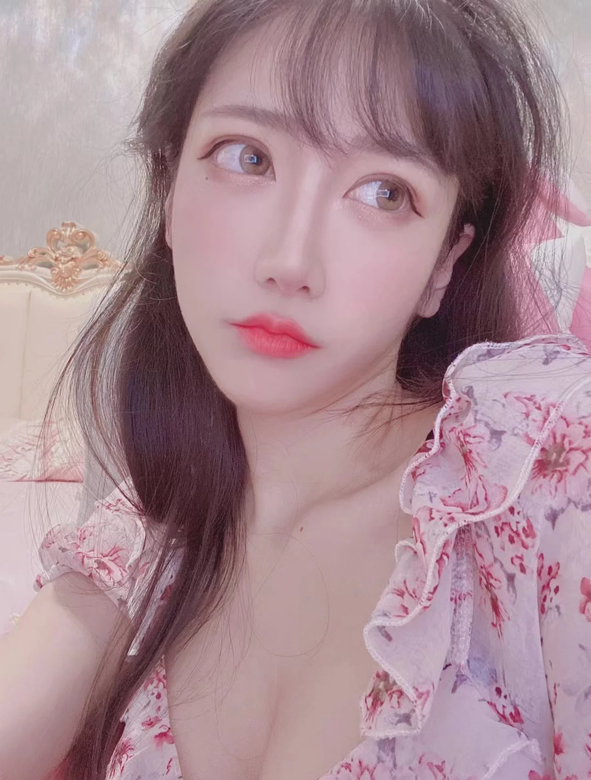 人气Coser啾小妍合集主题私房性感服饰系列秀完美身材翘臀美腿迷人诱惑写真328P