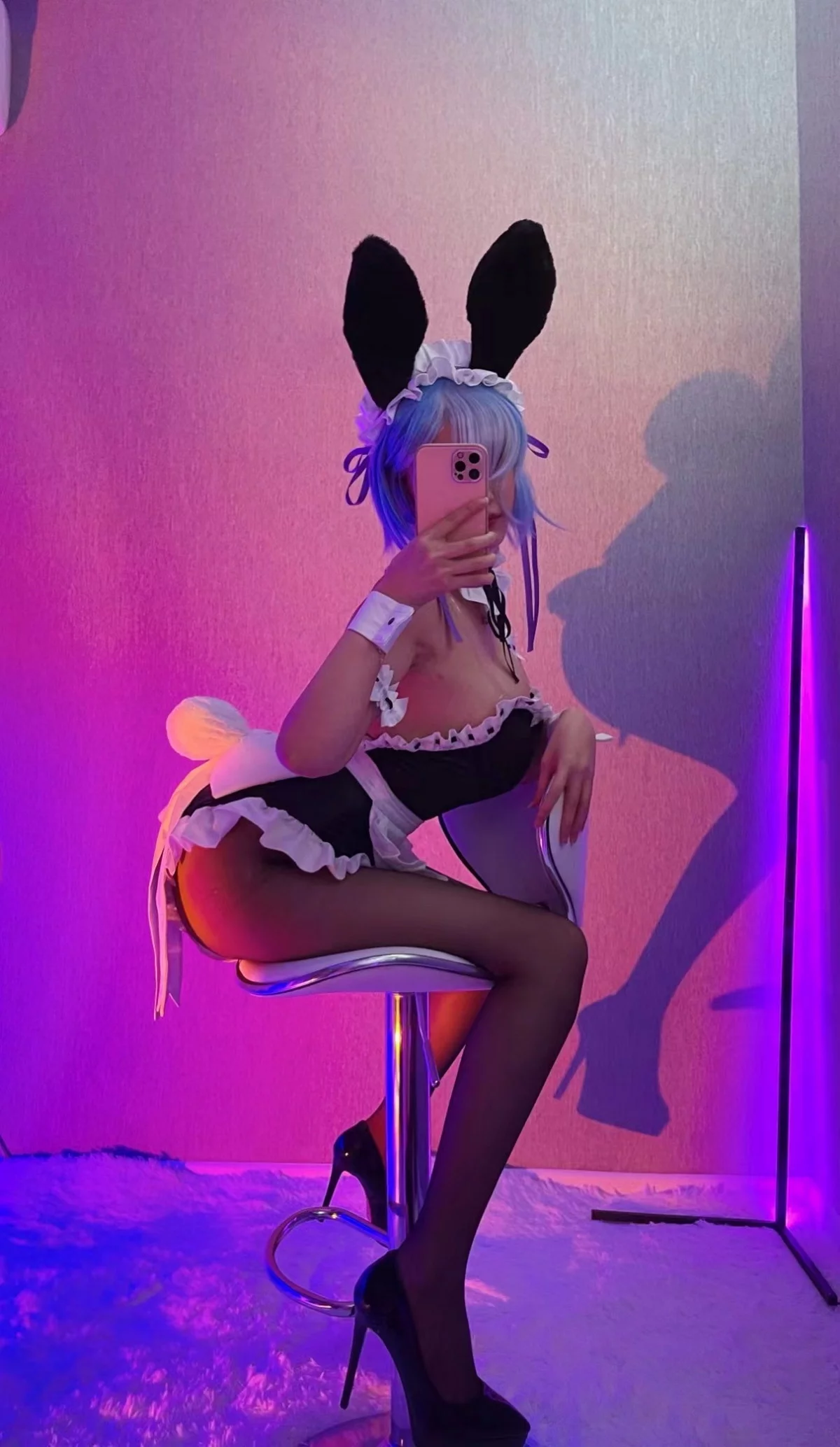人气Coser啾小妍合集主题私房性感服饰系列秀完美身材翘臀美腿迷人诱惑写真328P