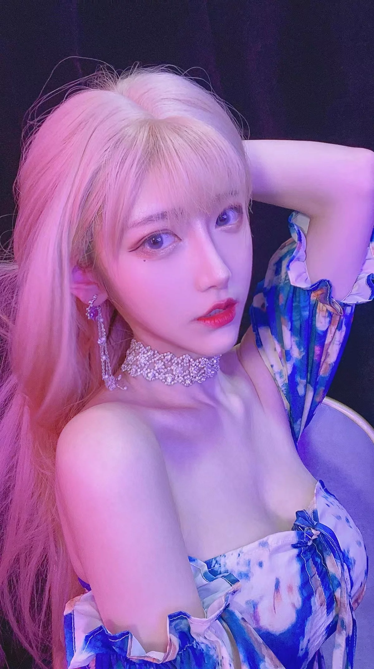 人气Coser啾小妍合集主题私房性感服饰系列秀完美身材翘臀美腿迷人诱惑写真328P
