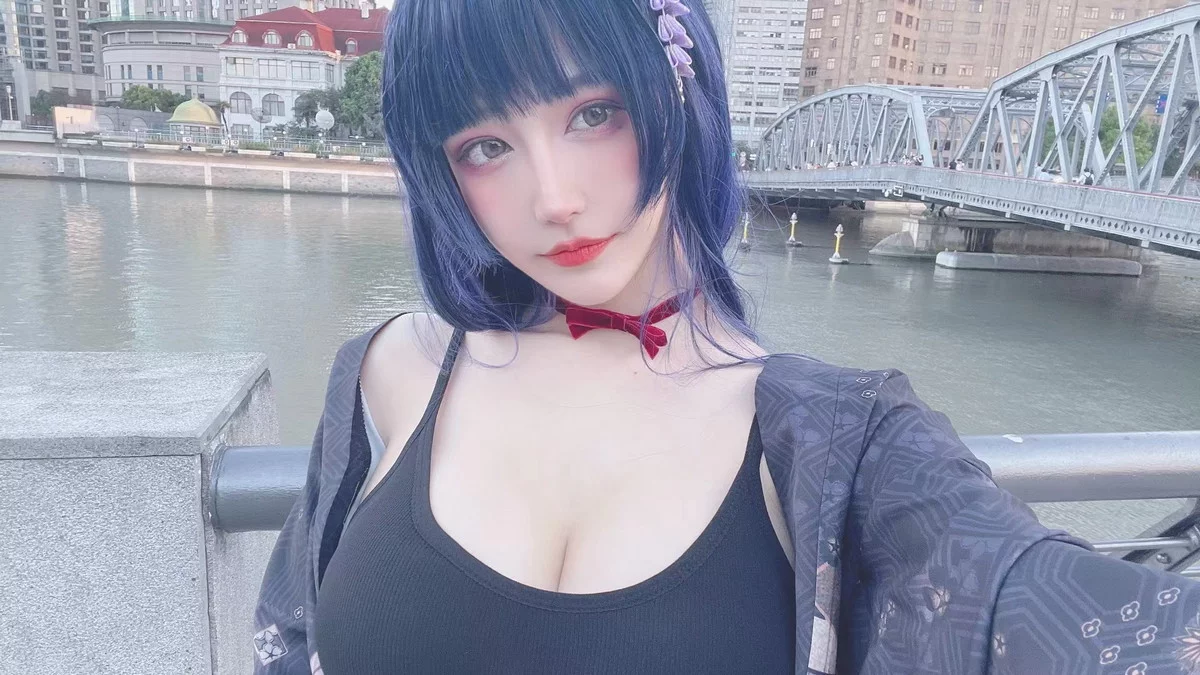 人气Coser啾小妍合集主题私房性感服饰系列秀完美身材翘臀美腿迷人诱惑写真328P
