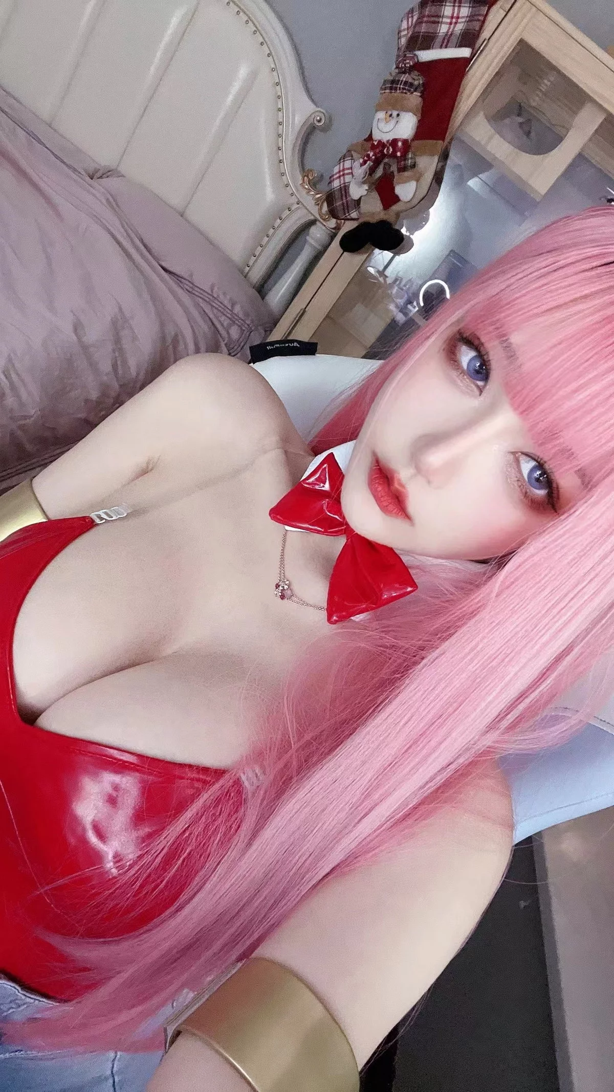 人气Coser啾小妍合集主题私房性感服饰系列秀完美身材翘臀美腿迷人诱惑写真328P