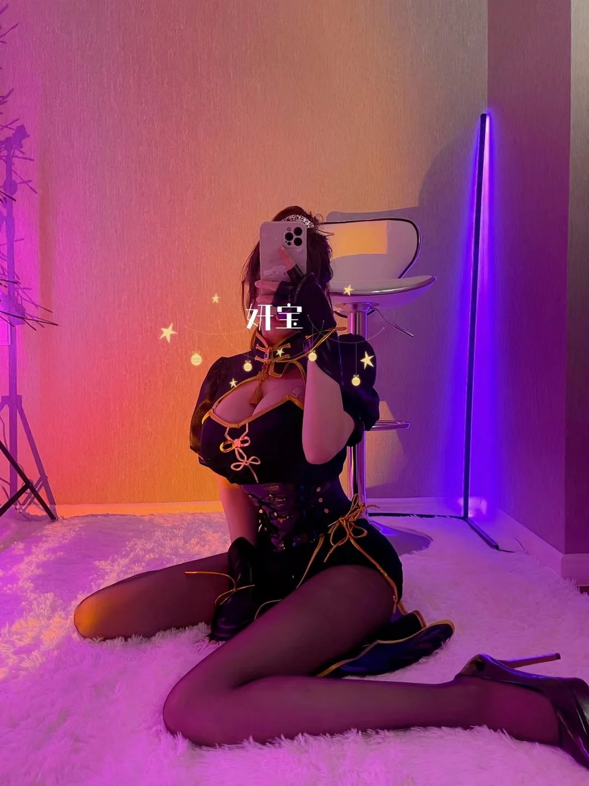 人气Coser啾小妍合集主题私房性感服饰系列秀完美身材翘臀美腿迷人诱惑写真328P