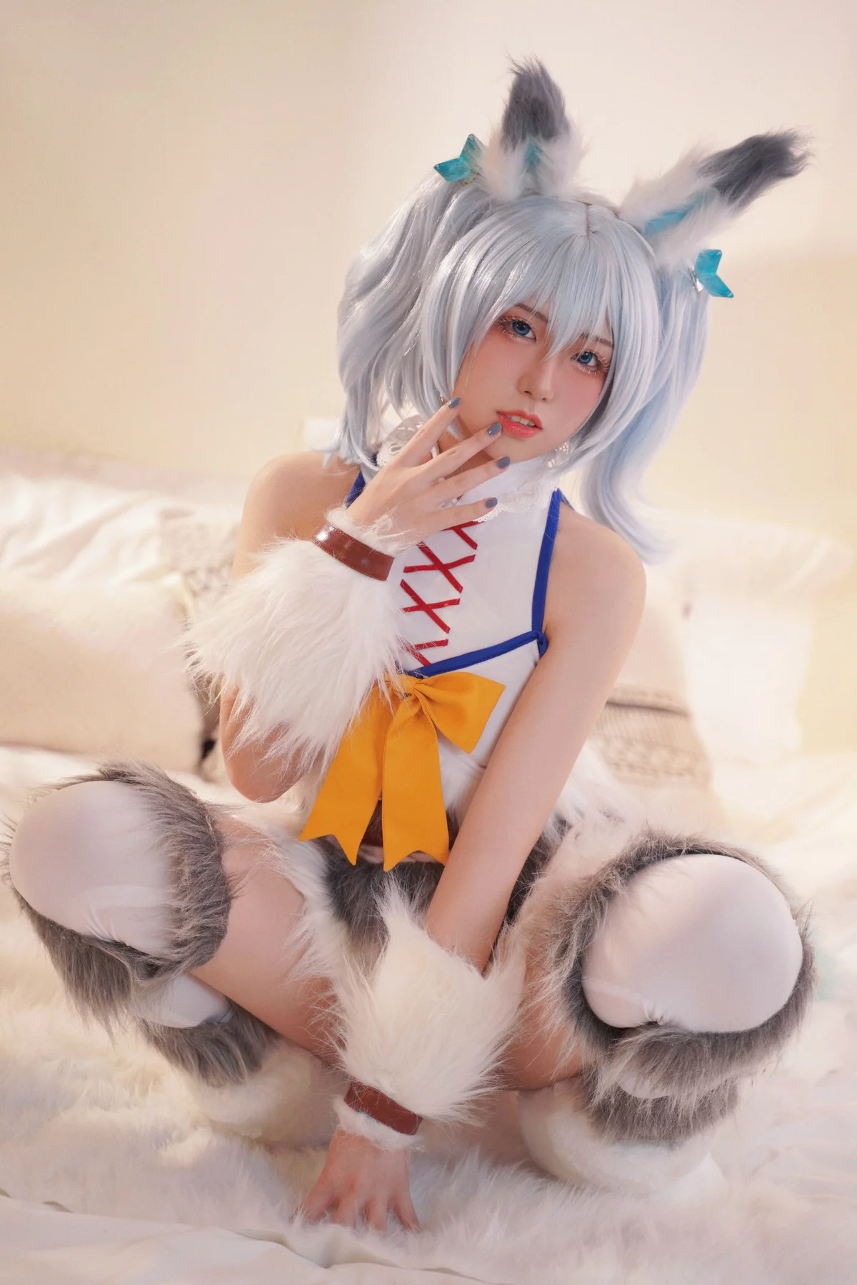 微博美少女虎森森回复术士刹那主题私房床上性感服饰秀翘臀美腿迷人诱惑写真40P