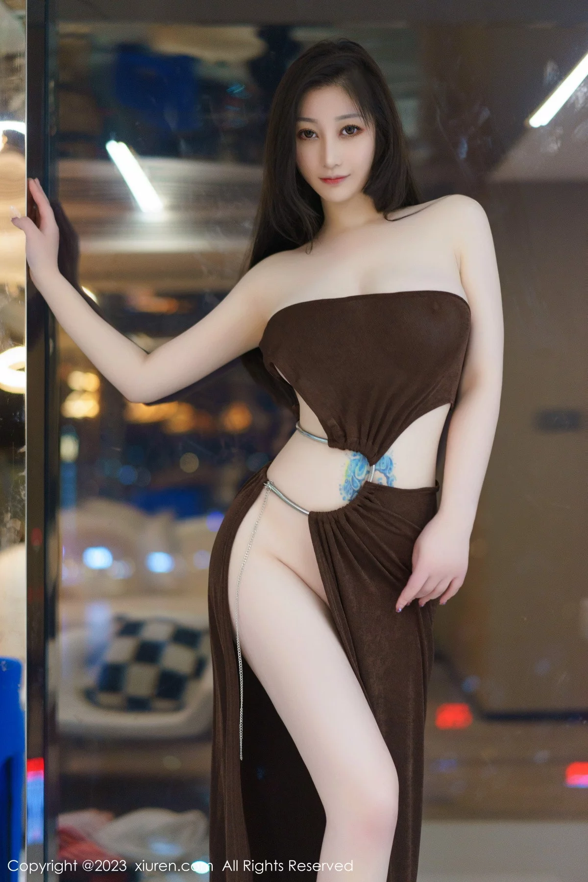 XiuRen第6098期_女神妲己_Toxic三亚旅拍游艇场景性感服饰秀雪峰美臀诱惑写真99P