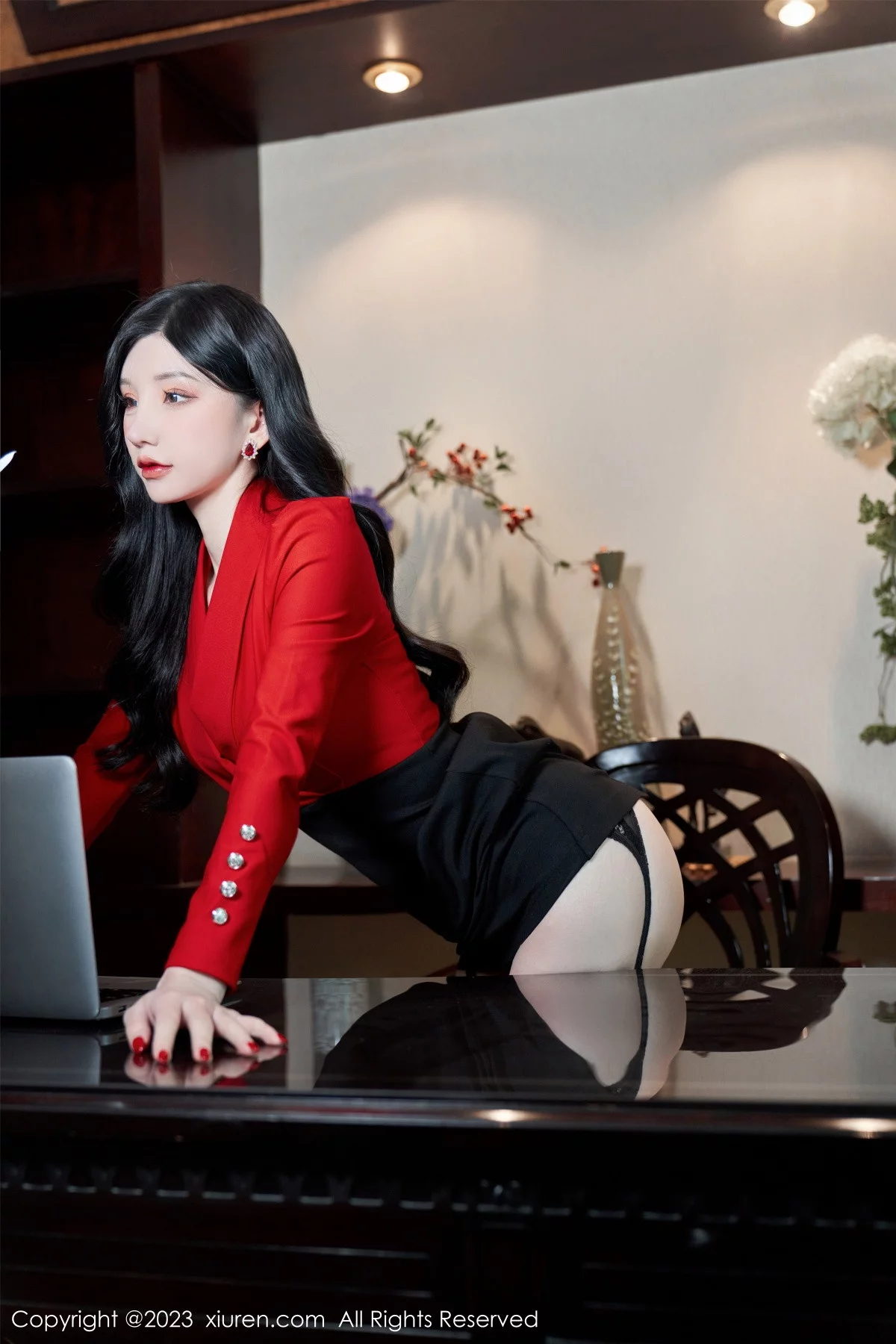 XiuRen第6101期_女神周于希Sally办公室秘密主题脱制服露黑色蕾丝内衣诱惑写真84P