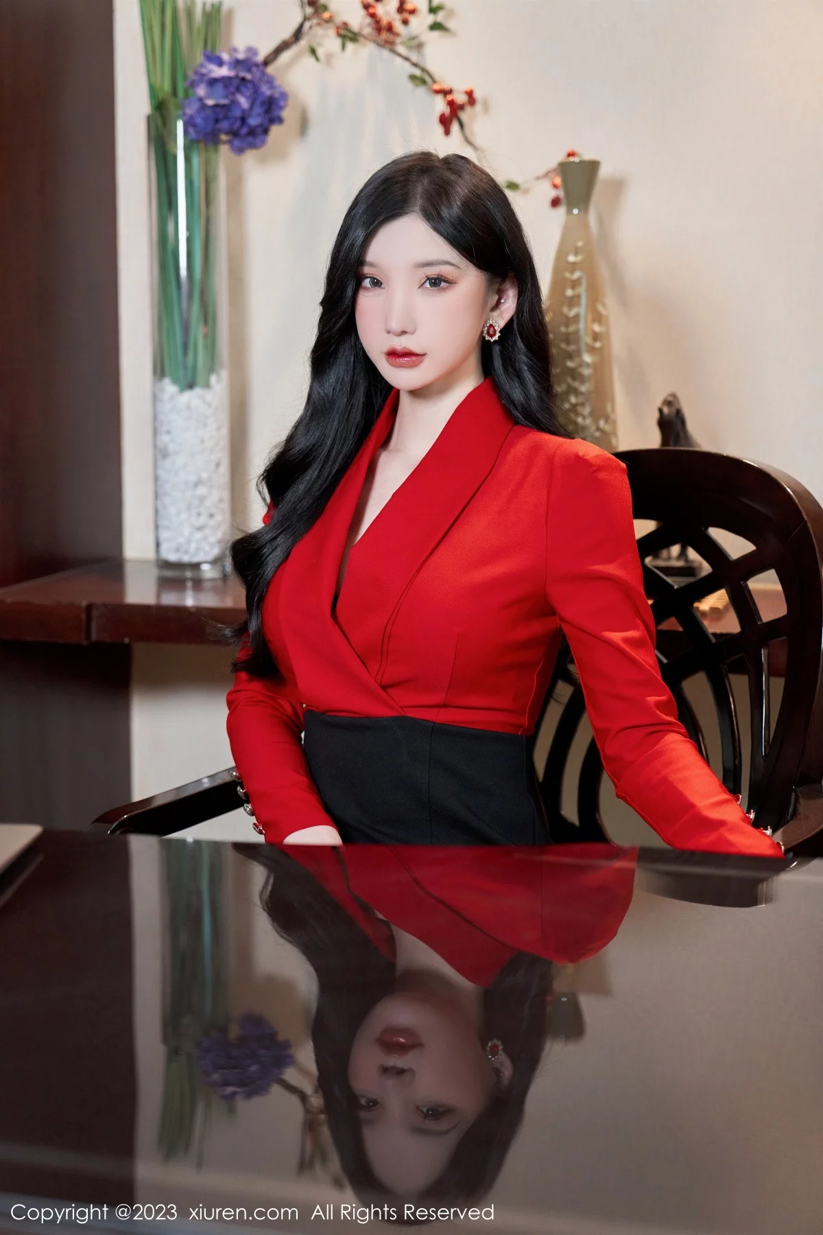 XiuRen第6101期_女神周于希Sally办公室秘密主题脱制服露黑色蕾丝内衣诱惑写真84P