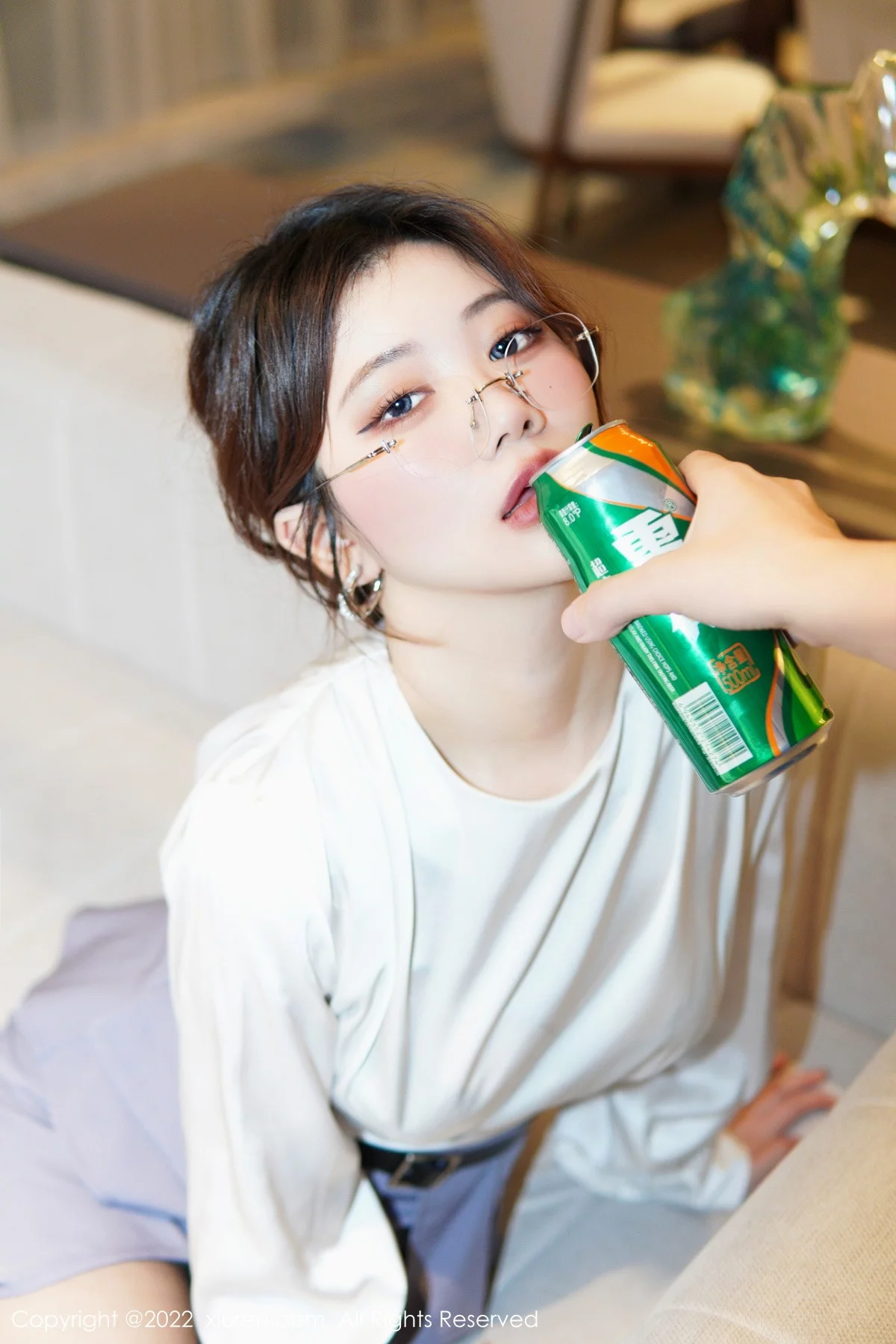 XiuRen第6028期_模特奈奈子醉酒女教师主题半脱露绿灰色蕾丝内衣撩人诱惑写真79P