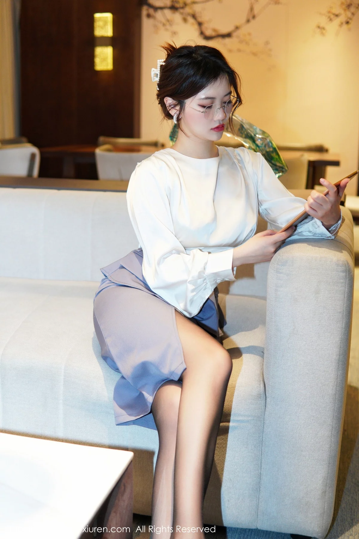 XiuRen第6028期_模特奈奈子醉酒女教师主题半脱露绿灰色蕾丝内衣撩人诱惑写真79P