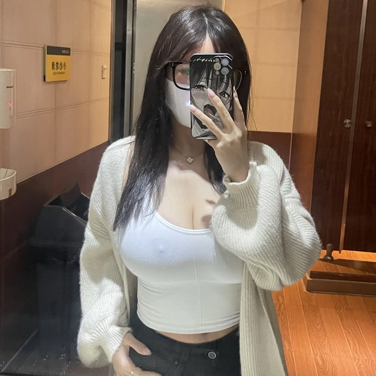 网络美女是可馨儿微密圈合集主题精选生活自拍性感服饰秀豪乳翘臀惹火诱惑写真129P