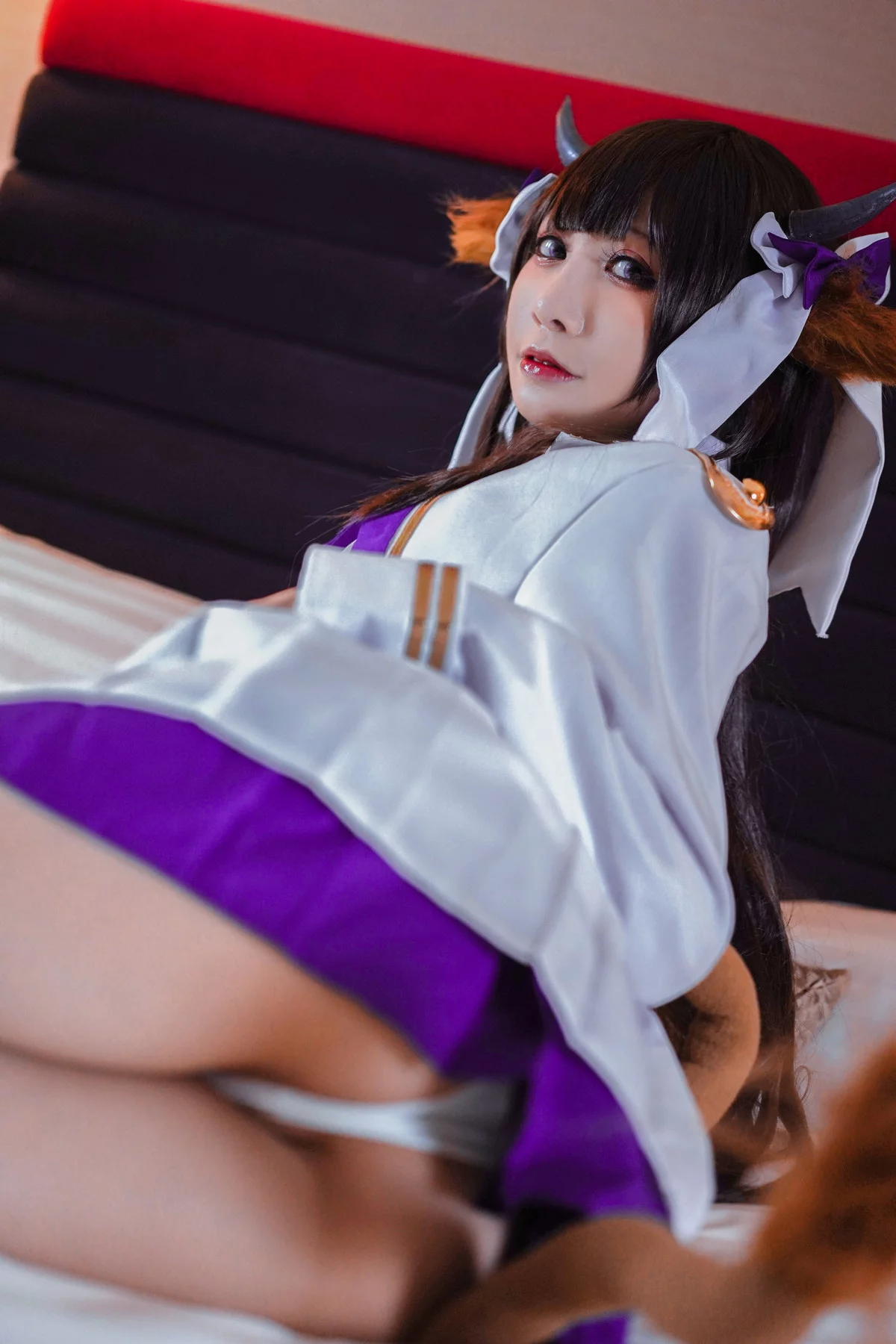 Coser美女小律Ritsuㄚ律乳业主题私房半脱露三点式奶牛内衣秀油亮肌肤诱惑写真37P