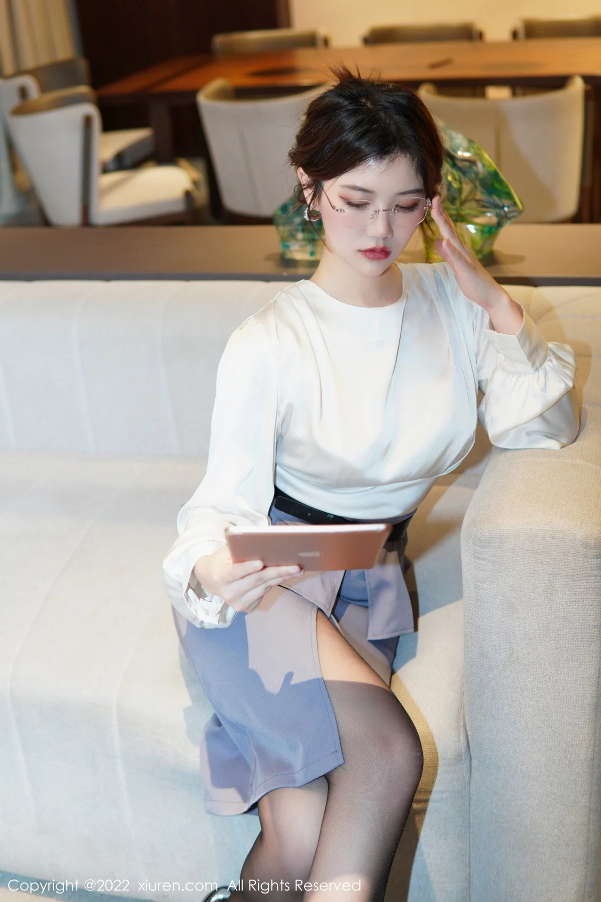 XiuRen第6028期_模特奈奈子醉酒女教师主题半脱露绿灰色蕾丝内衣撩人诱惑写真79P
