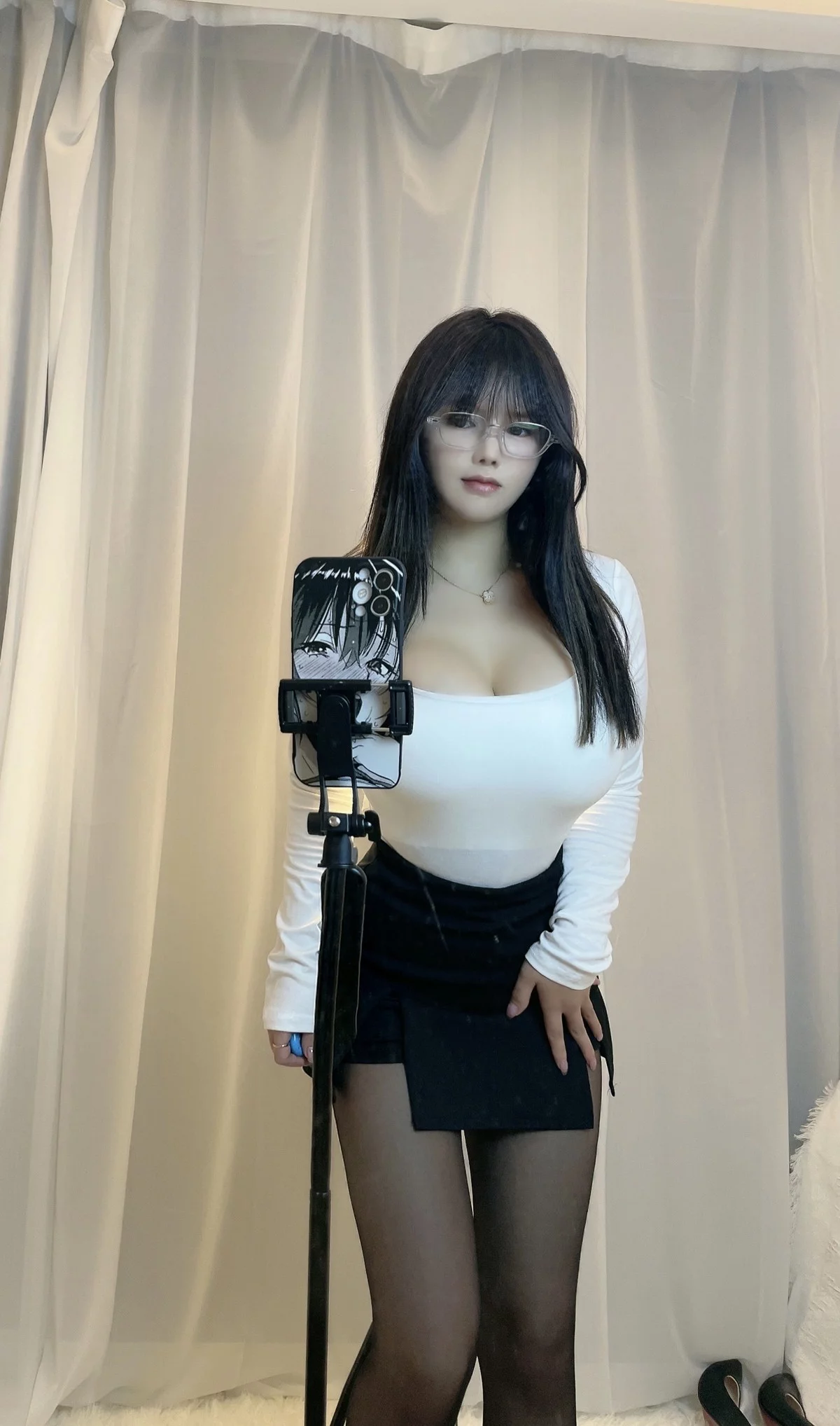 网络美女是可馨儿微密圈合集主题精选生活自拍性感服饰秀豪乳翘臀惹火诱惑写真129P