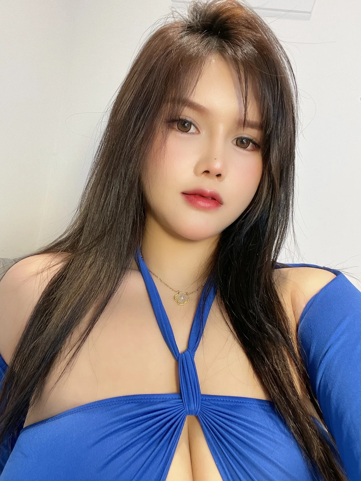 网络美女是可馨儿微密圈合集主题精选生活自拍性感服饰秀豪乳翘臀惹火诱惑写真129P