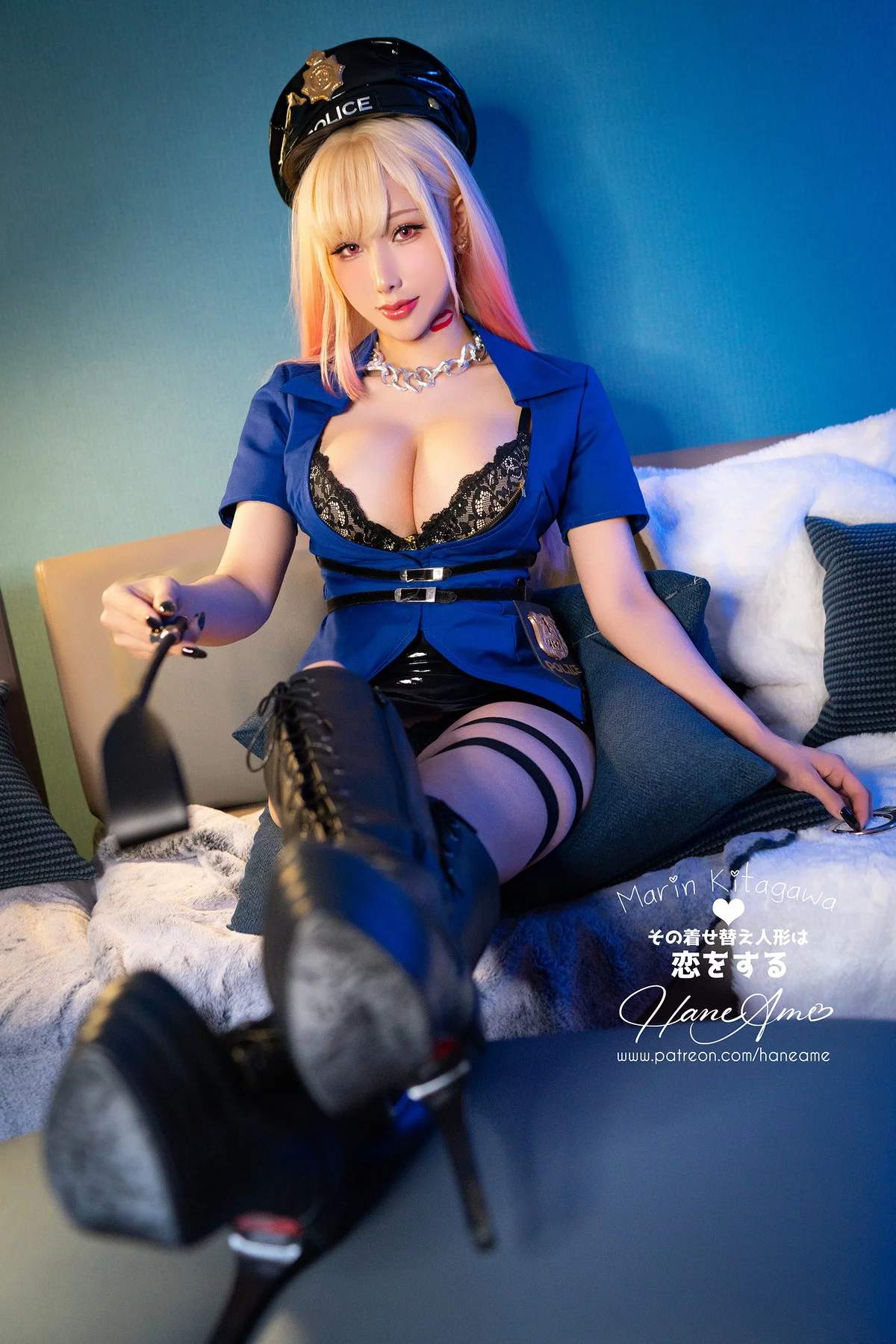 Coser美女雨波_HaneAme-POLICE主题性感女警制服半脱露黑色蕾丝内衣诱惑写真25P