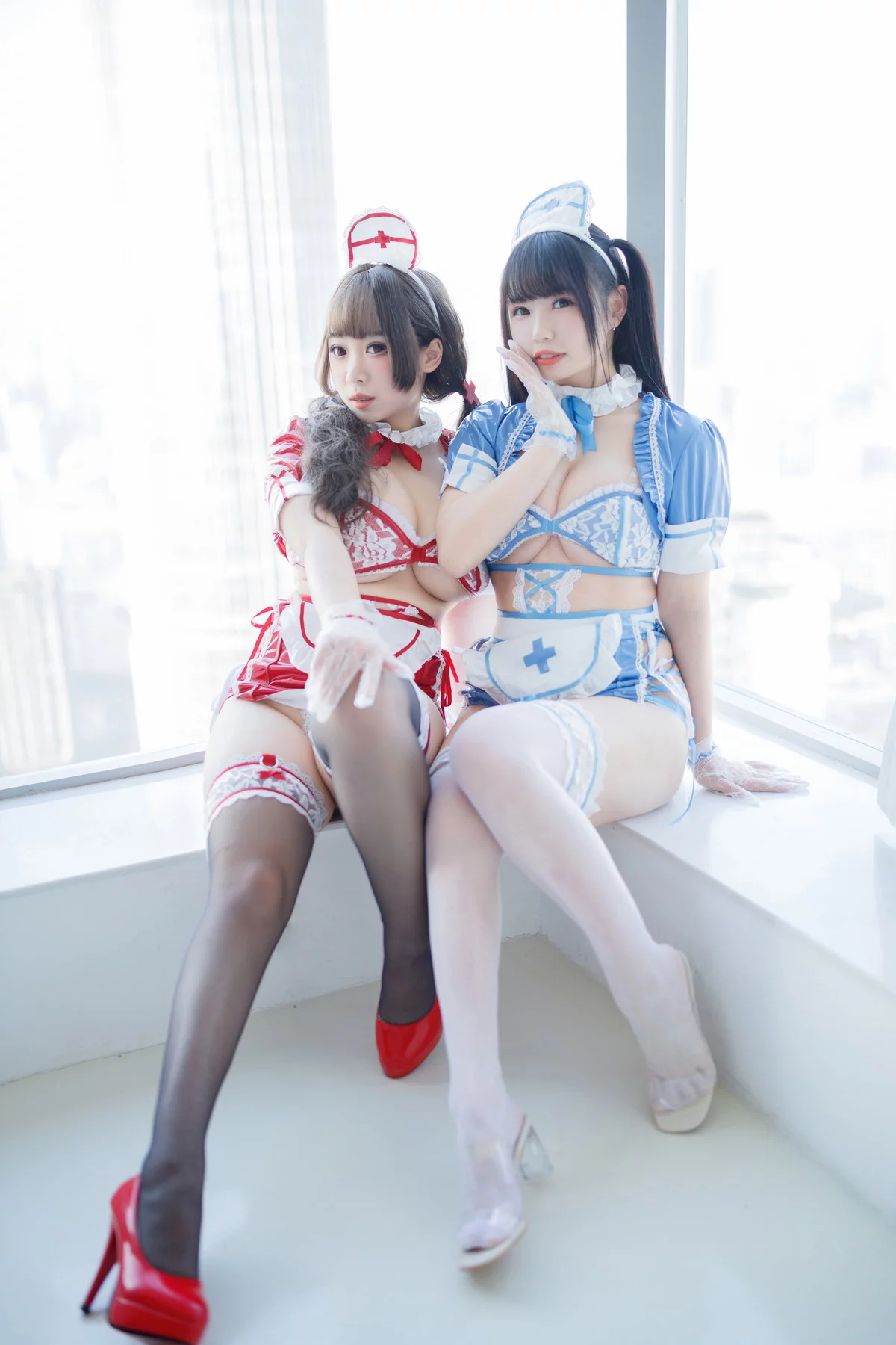 网络美女胡桃猫＆十万珍吱伏特诊疗预约主题私房性感姐妹花情趣内衣惹火诱惑写真167P