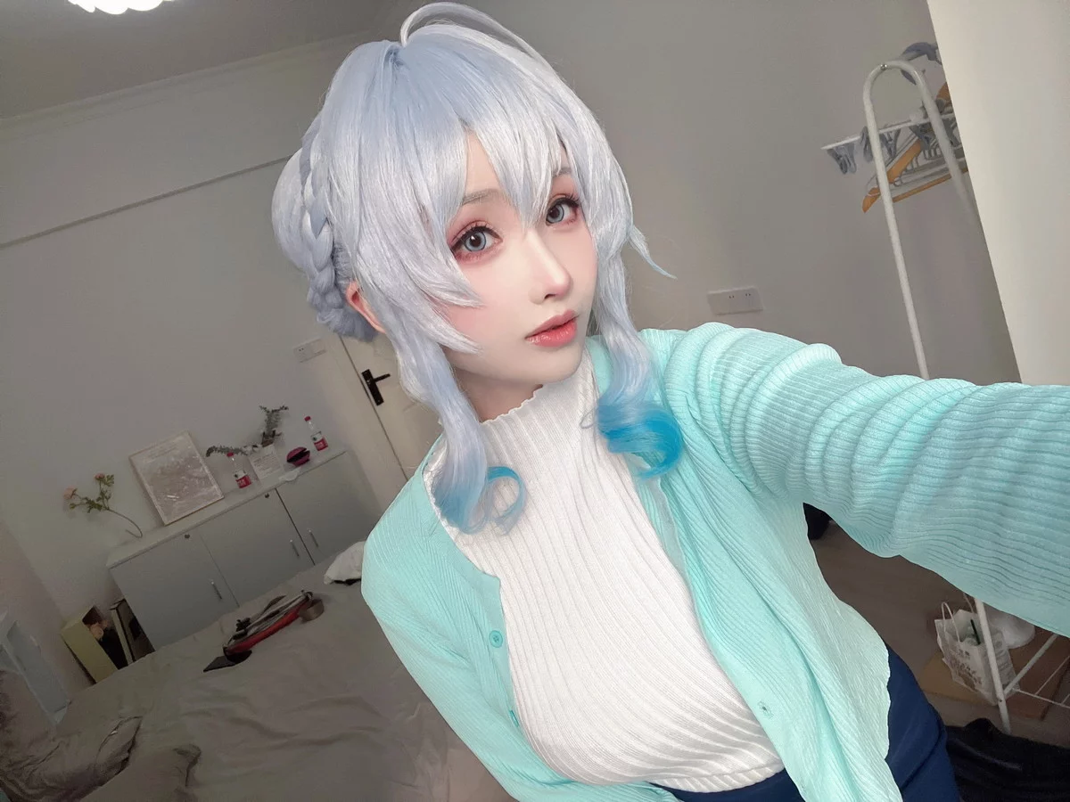 网络美女rioko凉凉子雪女主题私房半脱露蕾丝内衣配超薄黑丝秀翘臀美腿诱惑写真80P