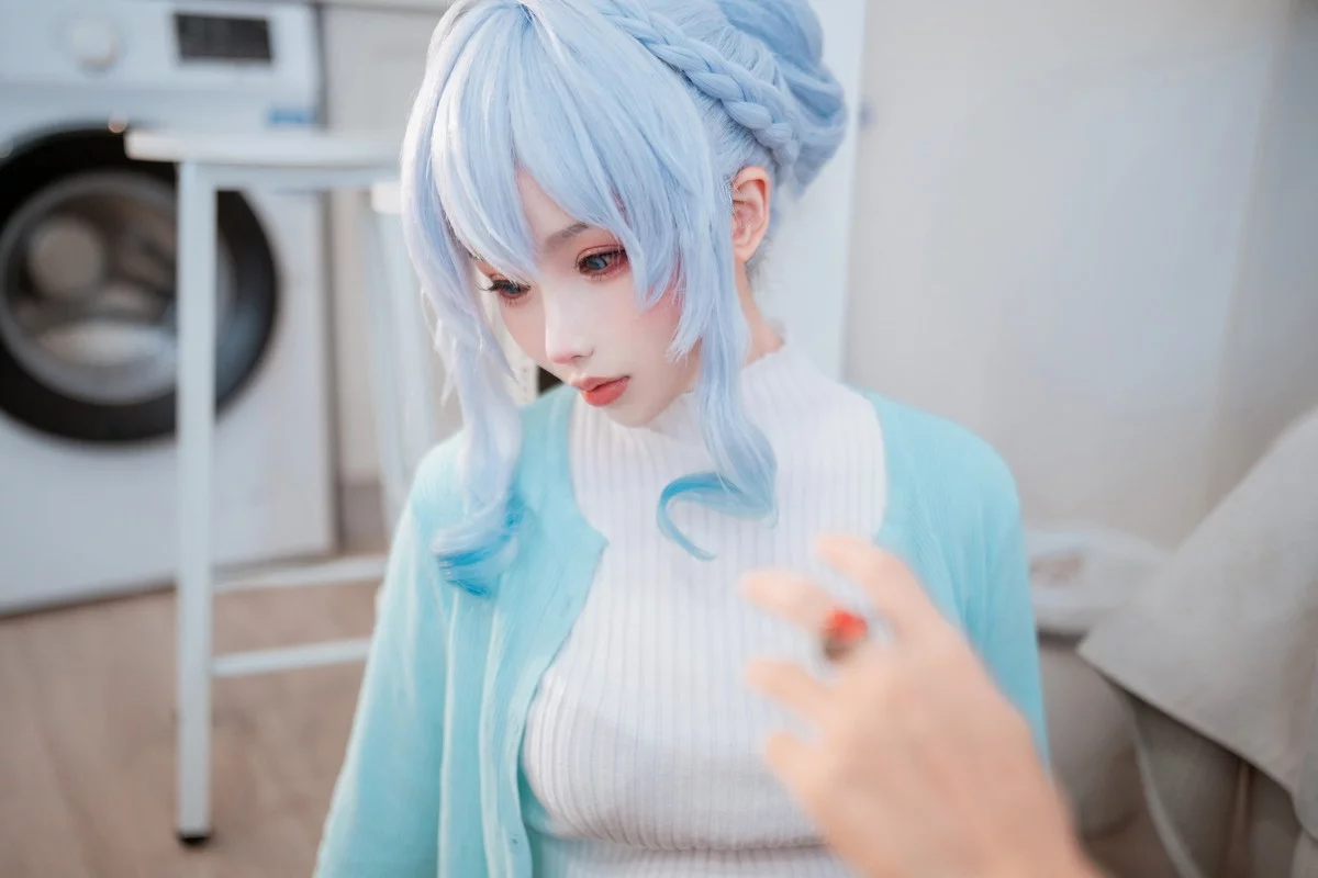 网络美女rioko凉凉子雪女主题私房半脱露蕾丝内衣配超薄黑丝秀翘臀美腿诱惑写真80P
