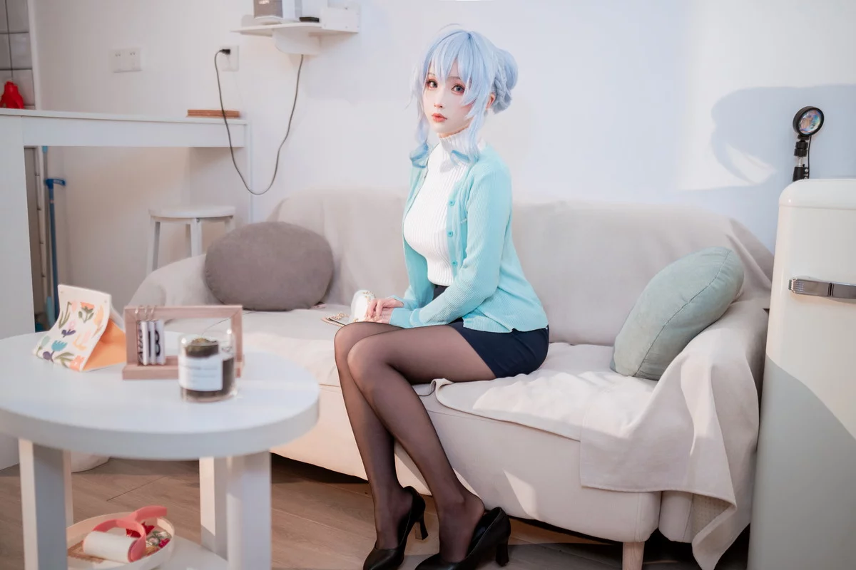 网络美女rioko凉凉子雪女主题私房半脱露蕾丝内衣配超薄黑丝秀翘臀美腿诱惑写真80P