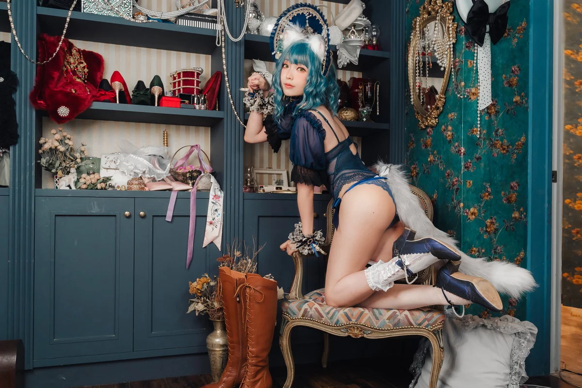 Coser妹子Ely_eee折耳猫少女人形主题性感情趣服饰露蕾丝内衣迷人诱惑写真60P