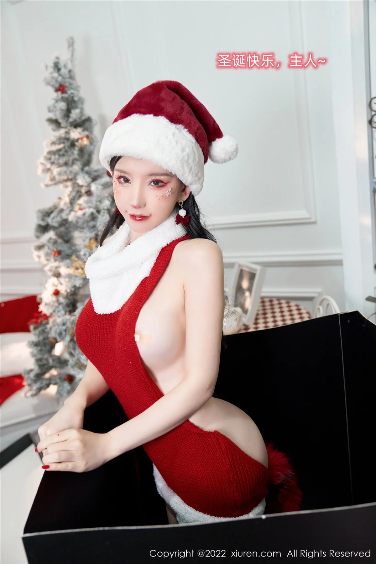 XiuRen第6038期_女神周于希Sally圣诞礼物主题无内真空毛衣秀豪乳遮点诱惑写真80P