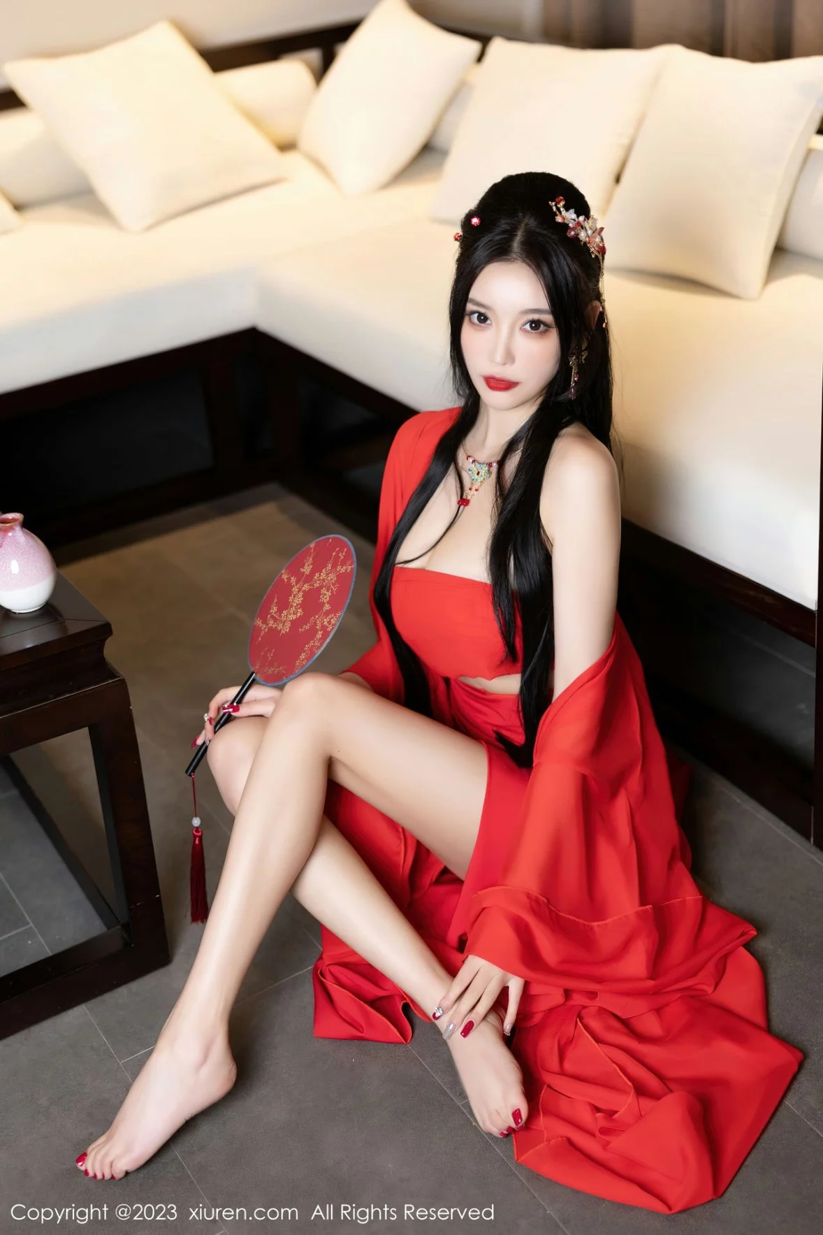 XiuRen第6149期_女神杨晨晨Yome温泉性感半透红色丝绸秀丰满身材惹火诱惑写真88P