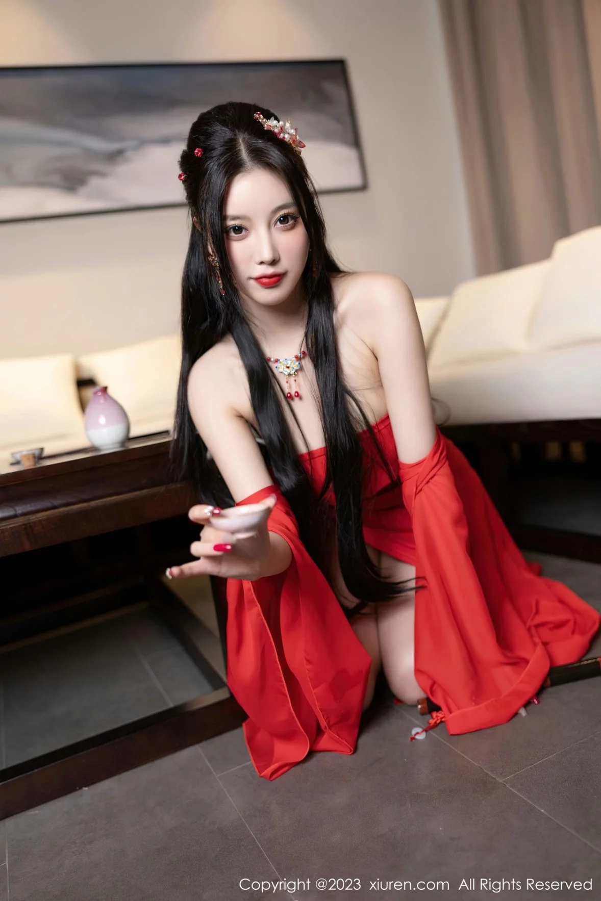 XiuRen第6149期_女神杨晨晨Yome温泉性感半透红色丝绸秀丰满身材惹火诱惑写真88P