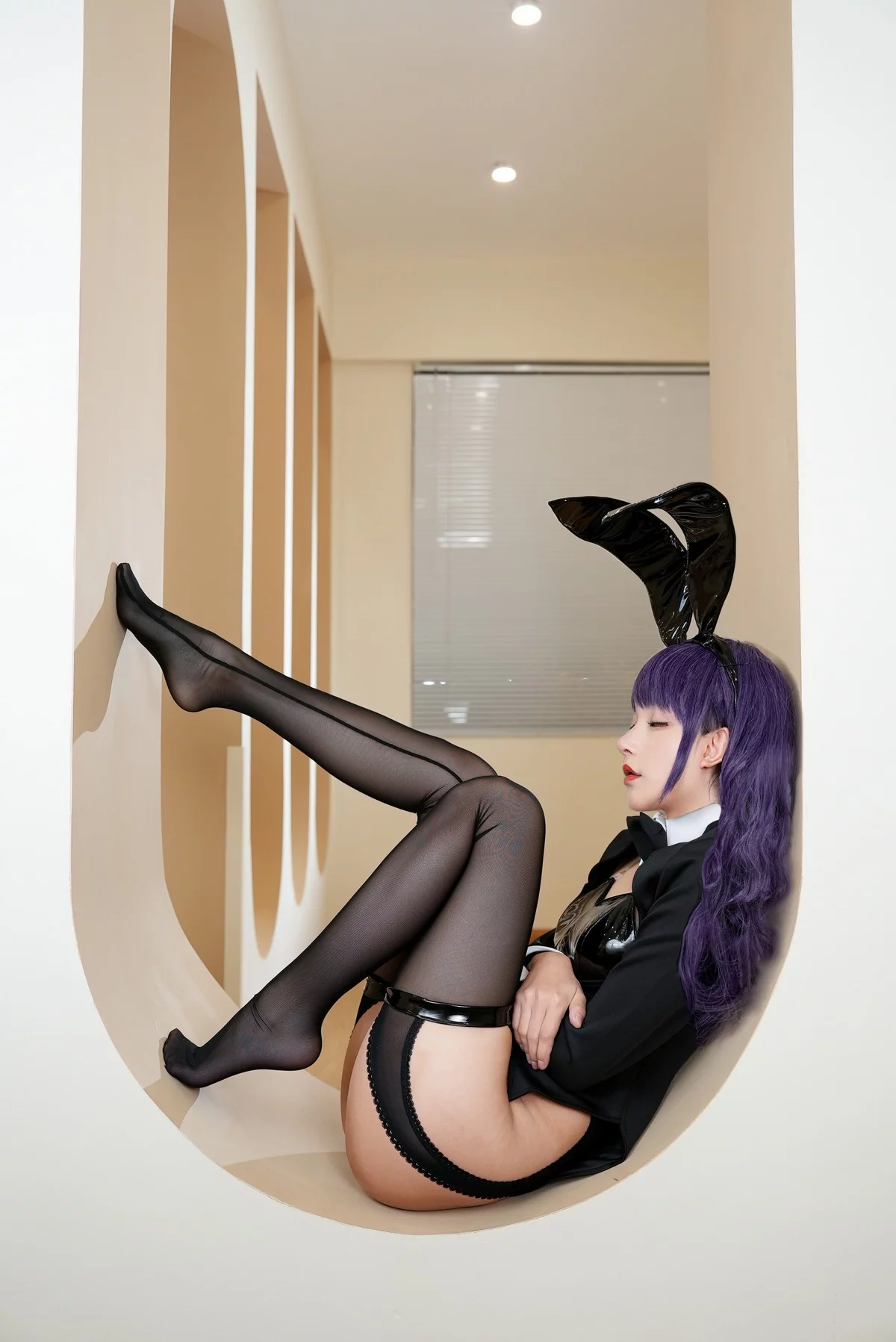 网络美女豪歌喜多川海梦兔女郎主题私房黑色皮质连体内衣配黑丝吊袜诱惑写真67P