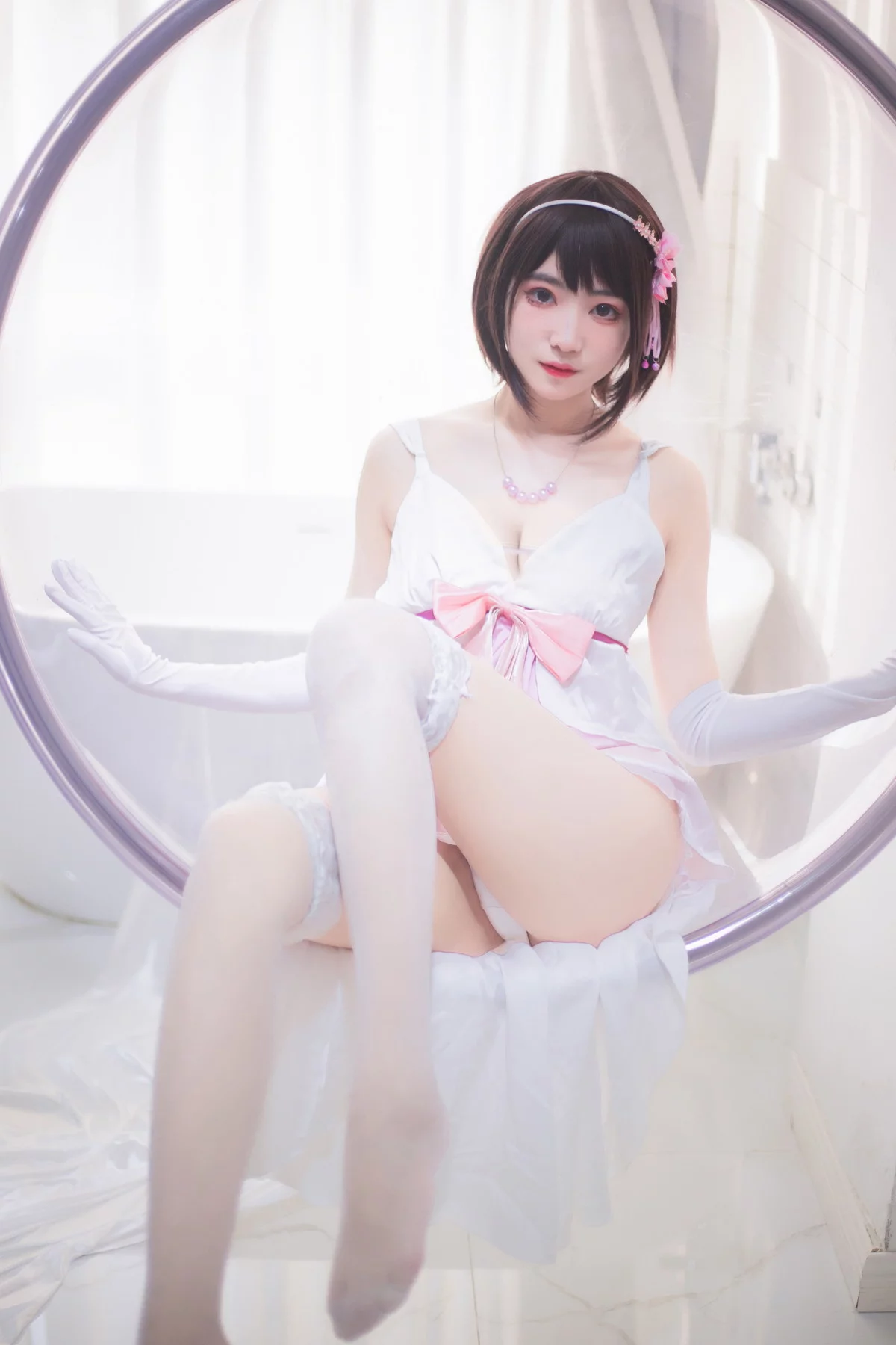 二次元美女宫本樱加藤惠浴室主题私房浴缸白色薄纱配蕾丝袜秀翘臀美腿诱惑写真25P