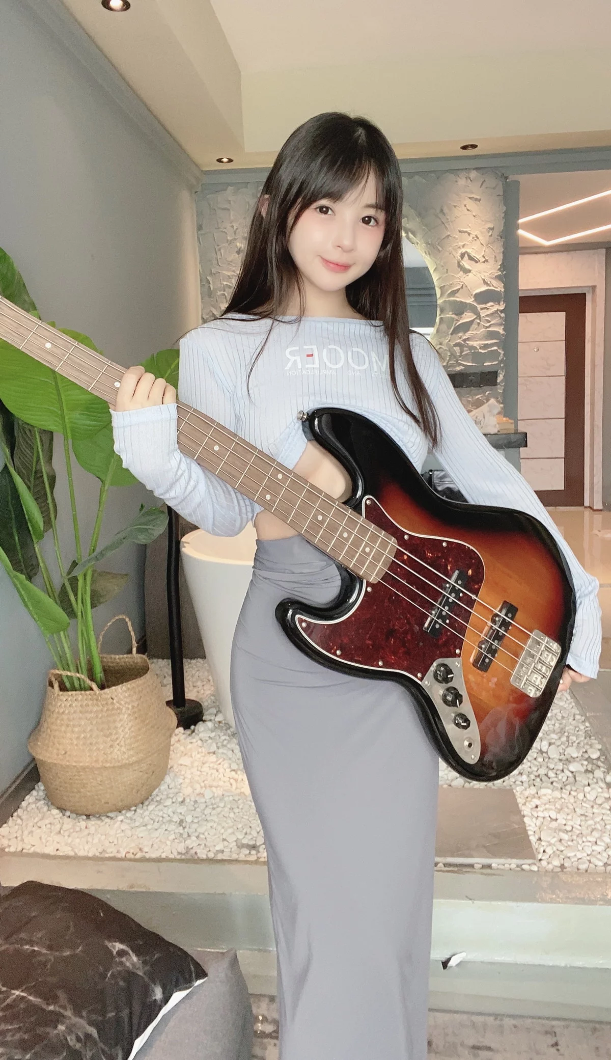 网络美女桜井宁宁吉他妹妹主题私房浴室性感露臀长裙湿身秀完美身材诱惑写真66P