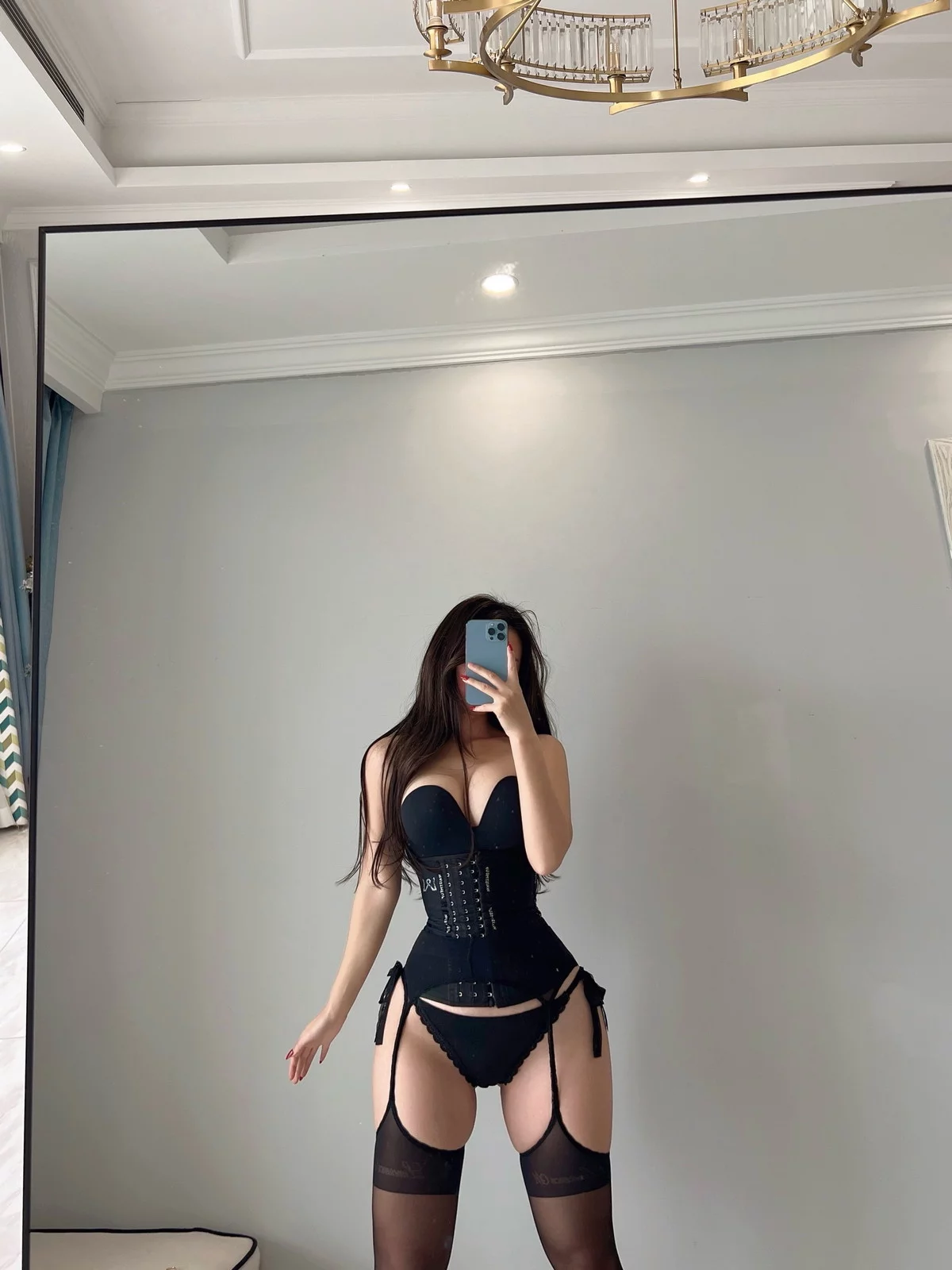 微博妹子陈大小姐微密圈合集主题私房性感服饰系列秀豪乳翘臀撩人诱惑写真147P