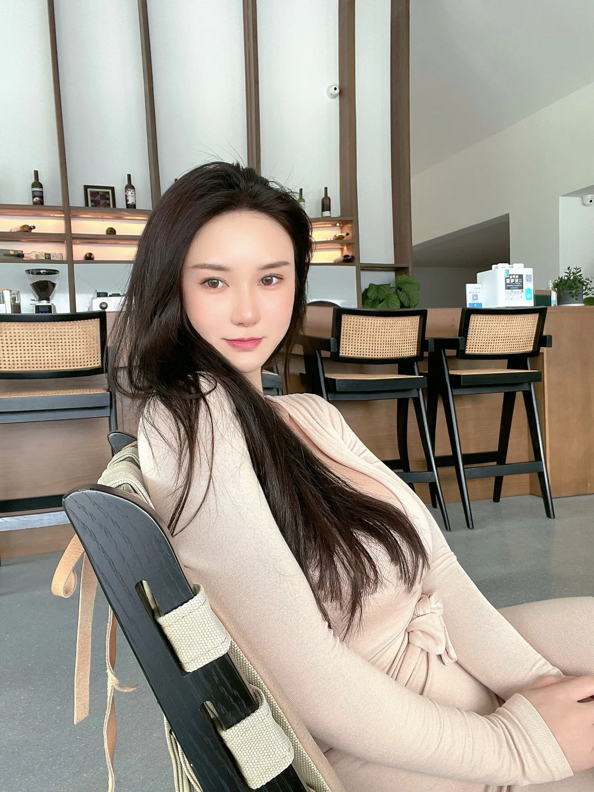微博妹子陈大小姐微密圈合集主题私房性感服饰系列秀豪乳翘臀撩人诱惑写真147P