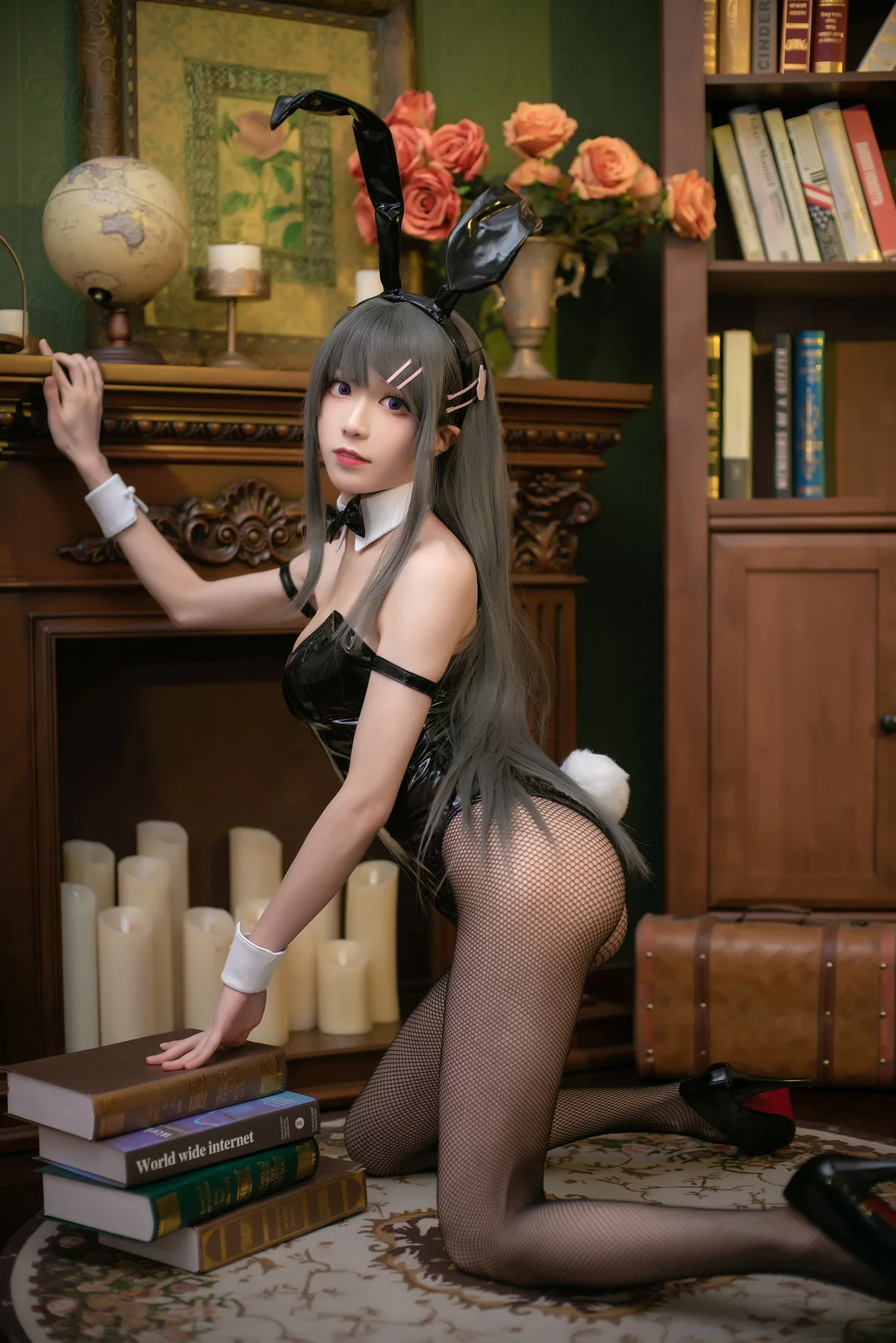Coser美女Tomoyo酱麻衣兔女郎主题性感黑色皮质连体衣配黑丝网袜诱惑写真22P