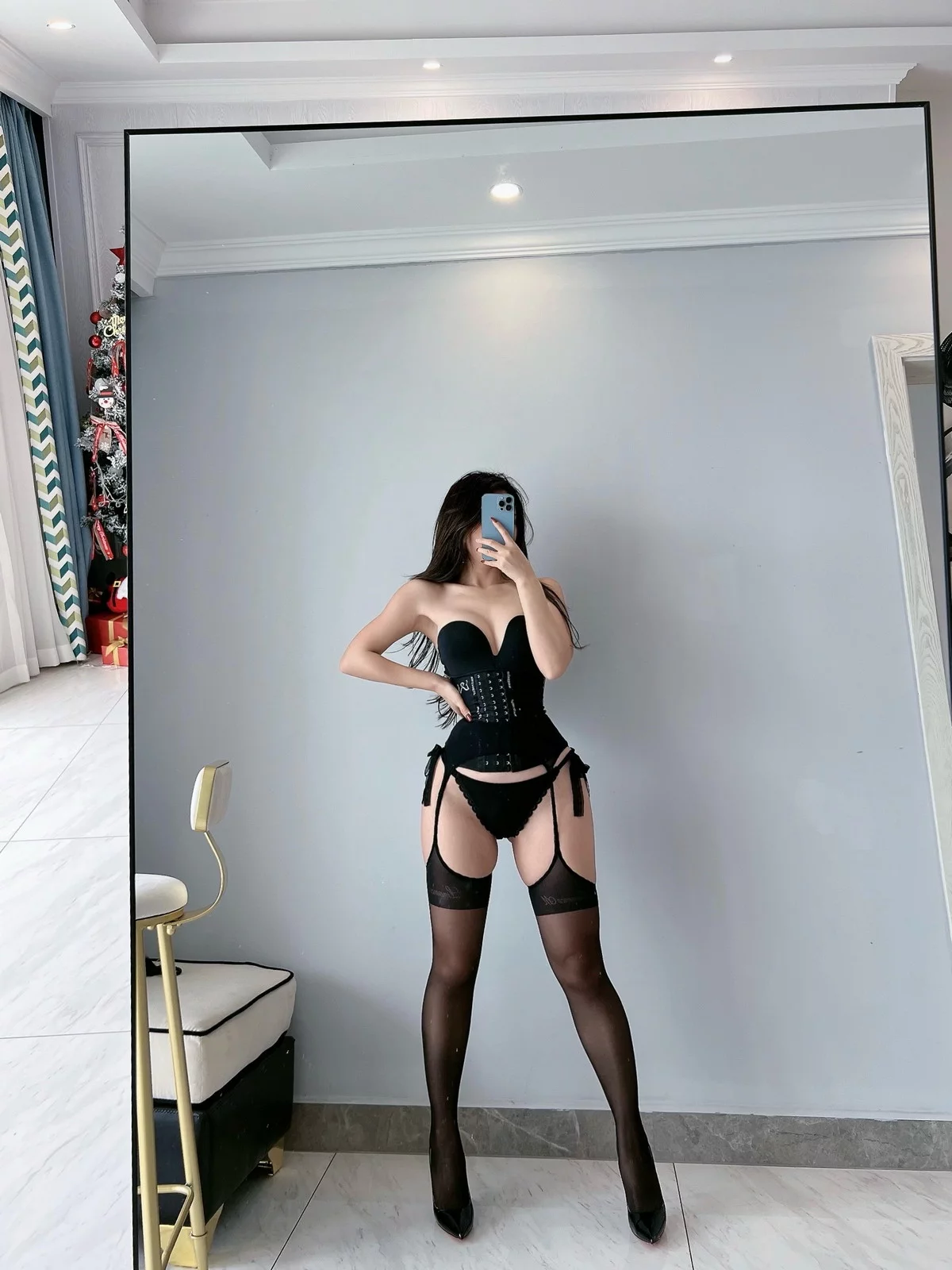 微博妹子陈大小姐微密圈合集主题私房性感服饰系列秀豪乳翘臀撩人诱惑写真147P