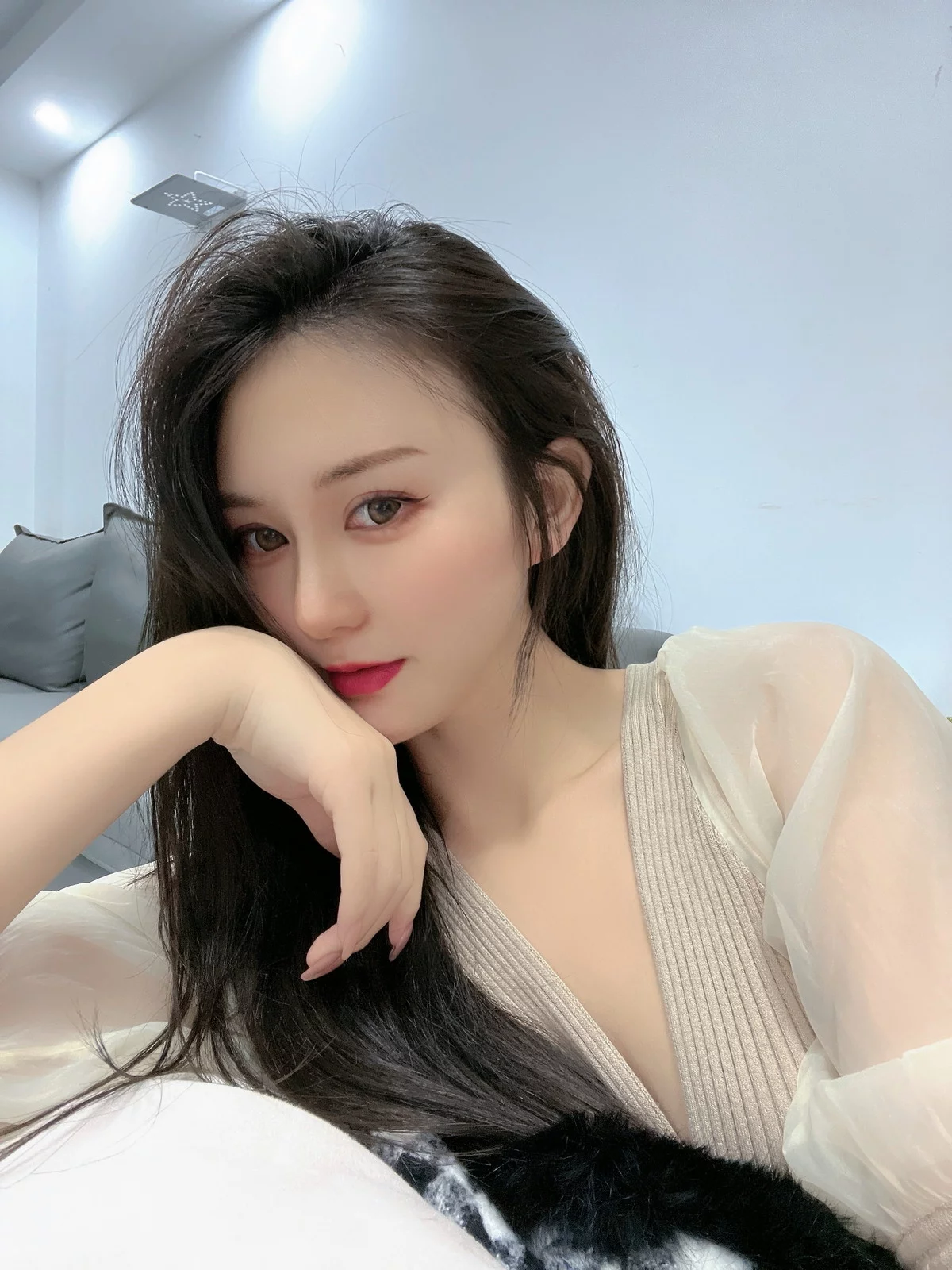 微博妹子陈大小姐微密圈合集主题私房性感服饰系列秀豪乳翘臀撩人诱惑写真147P
