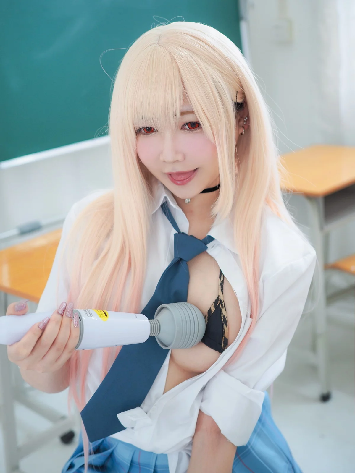 网络美女铭铭Kizami-JK学妹主题教室里脱性感短裙露丁字裤秀翘臀撩人诱惑写真124P