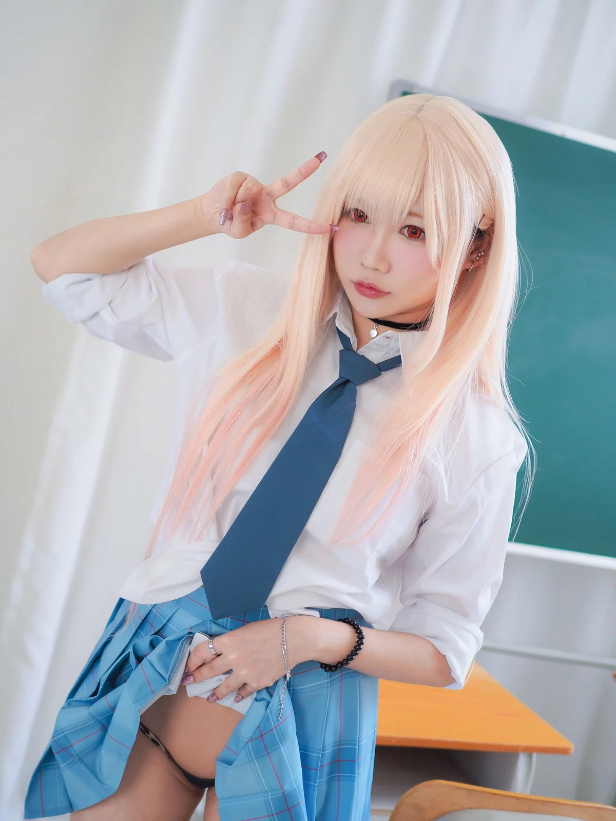 网络美女铭铭Kizami-JK学妹主题教室里脱性感短裙露丁字裤秀翘臀撩人诱惑写真124P
