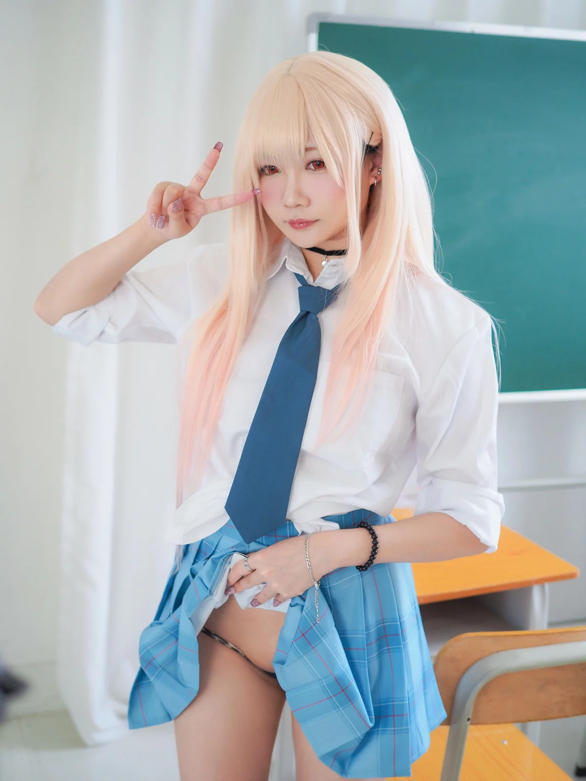 网络美女铭铭Kizami-JK学妹主题教室里脱性感短裙露丁字裤秀翘臀撩人诱惑写真124P