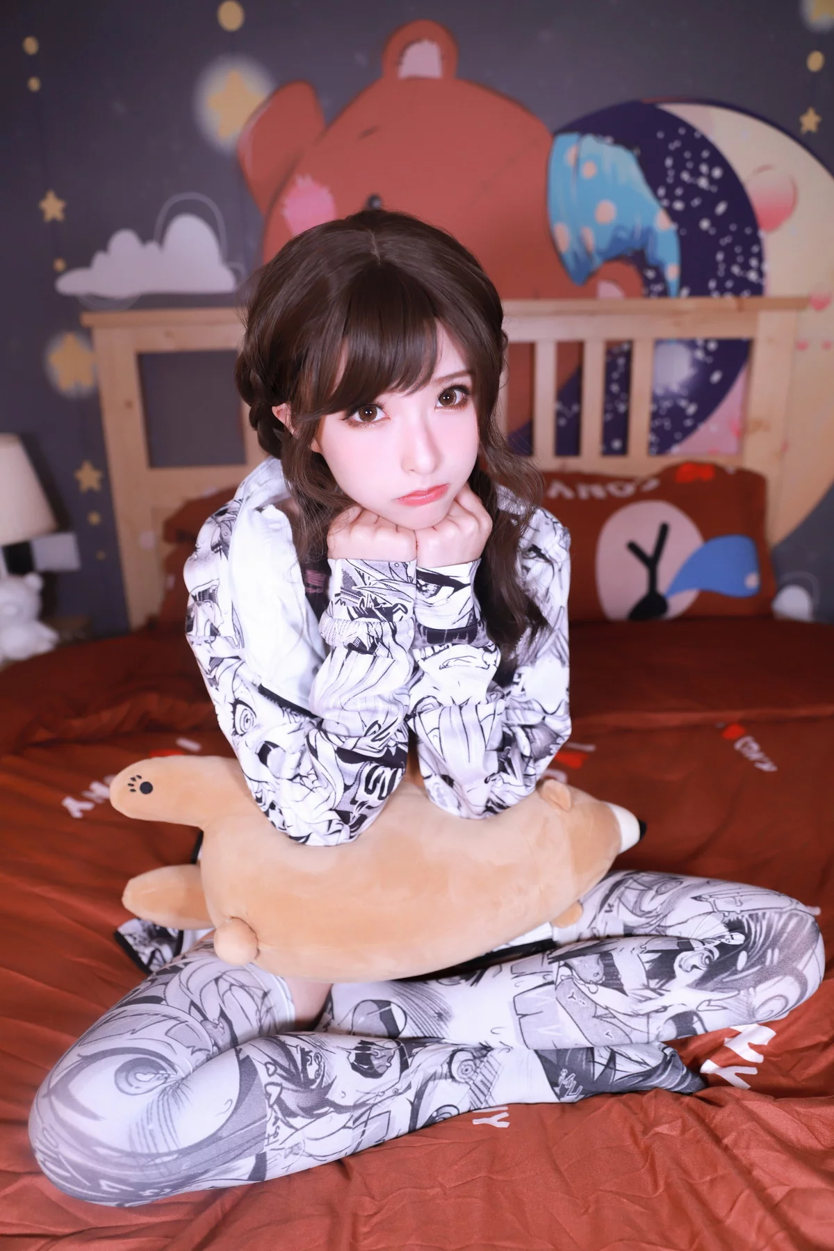 性感尤物清水由乃漫画女孩主题私房脱漫画外衣露性感漫画内衣秀豪乳诱惑写真34P