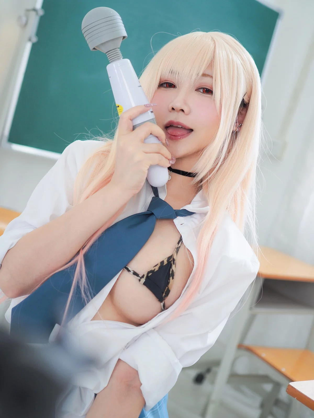 网络美女铭铭Kizami-JK学妹主题教室里脱性感短裙露丁字裤秀翘臀撩人诱惑写真124P