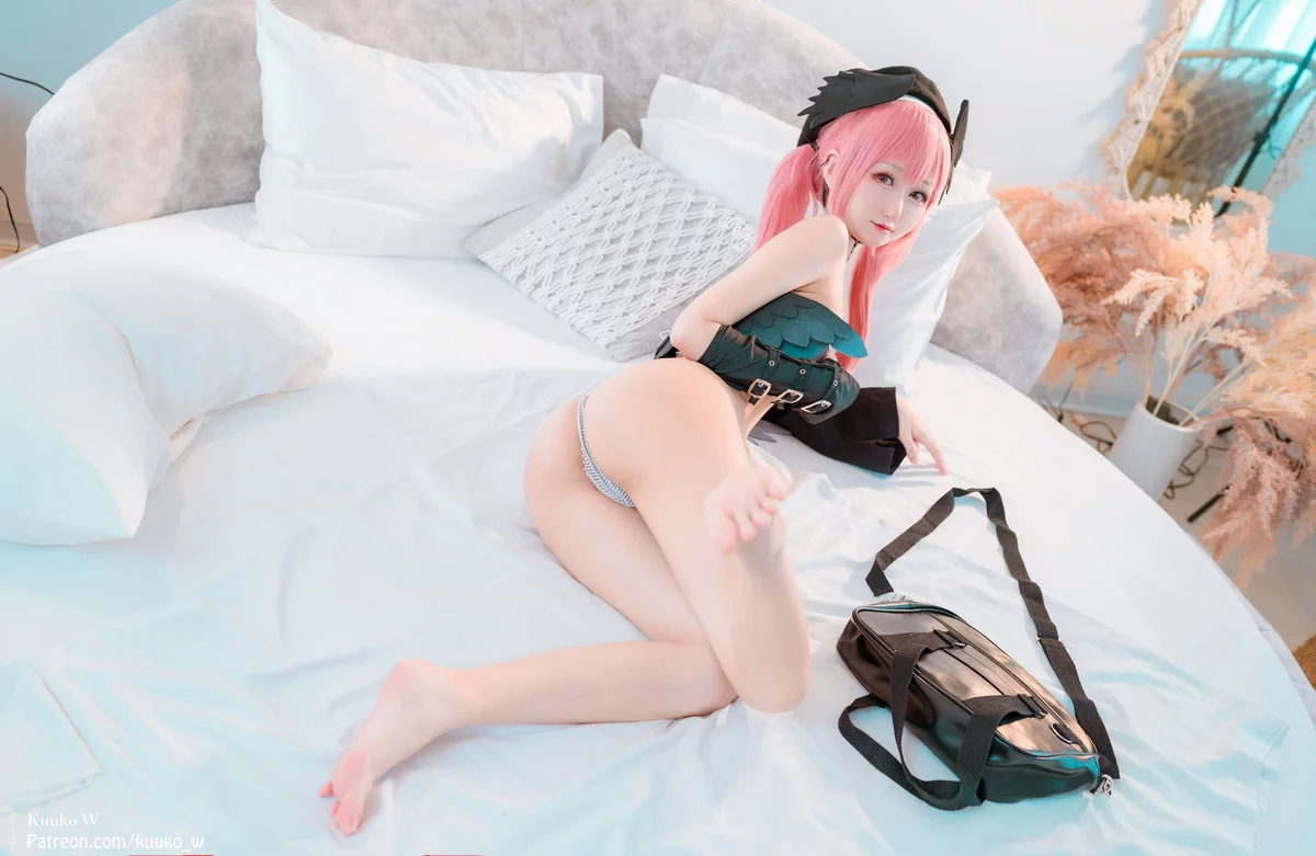 越南妹子KuukoW下江小春主题私房性感情趣内衣半脱露豪乳遮点极致诱惑写真34P