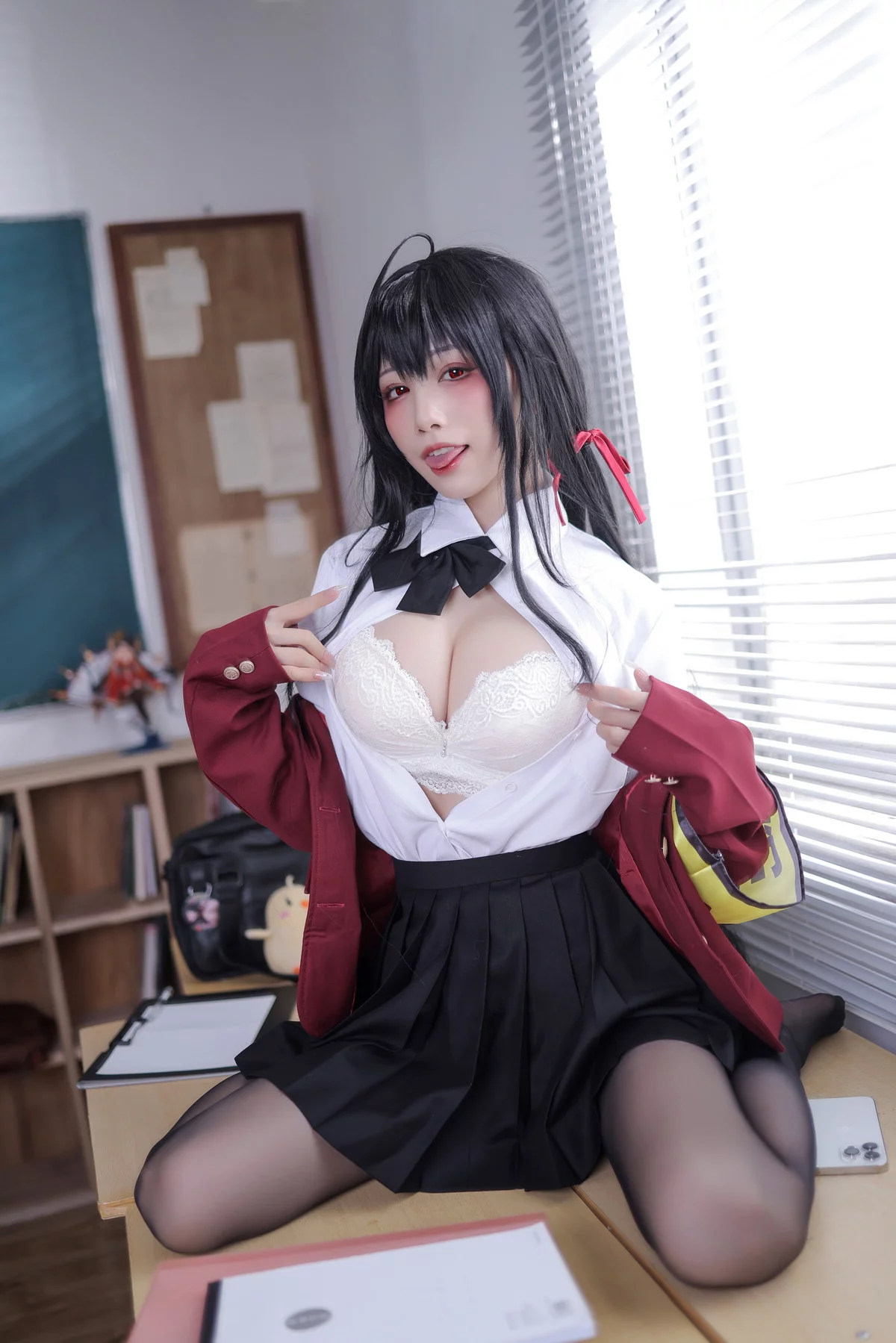 动漫博主水淼Aqua-JK大凤主题脱学生制服露性感红色内衣配超薄黑丝诱惑写真71P
