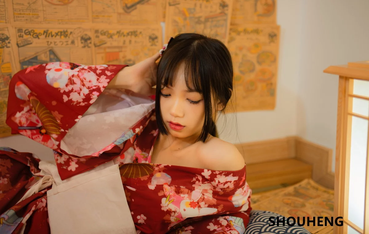 网络美女萌量守恒日式和风主题私房日系风性感和服半脱露白嫩肌肤迷人写真32P