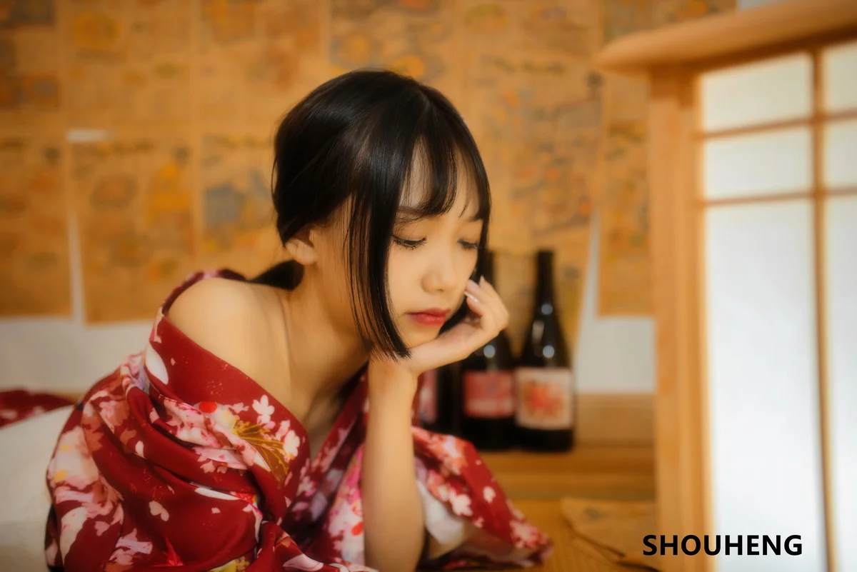 网络美女萌量守恒日式和风主题私房日系风性感和服半脱露白嫩肌肤迷人写真32P