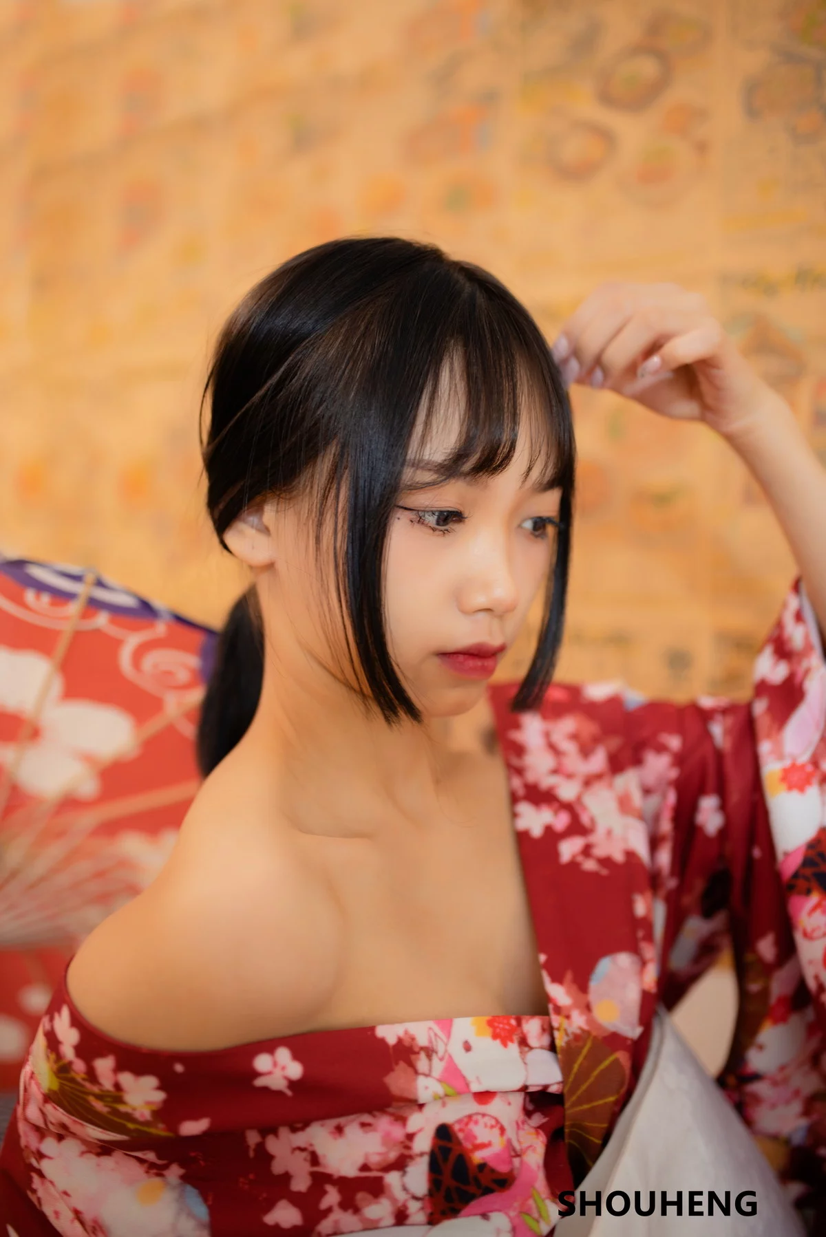 网络美女萌量守恒日式和风主题私房日系风性感和服半脱露白嫩肌肤迷人写真32P