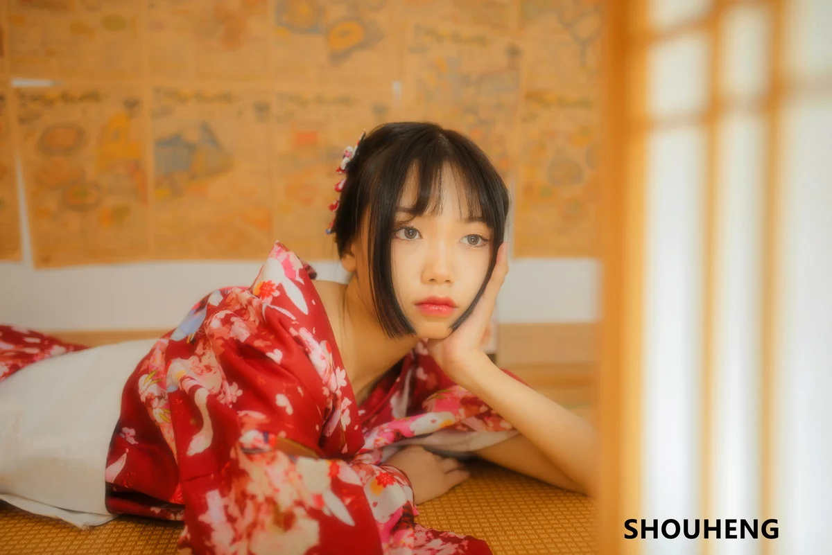 网络美女萌量守恒日式和风主题私房日系风性感和服半脱露白嫩肌肤迷人写真32P