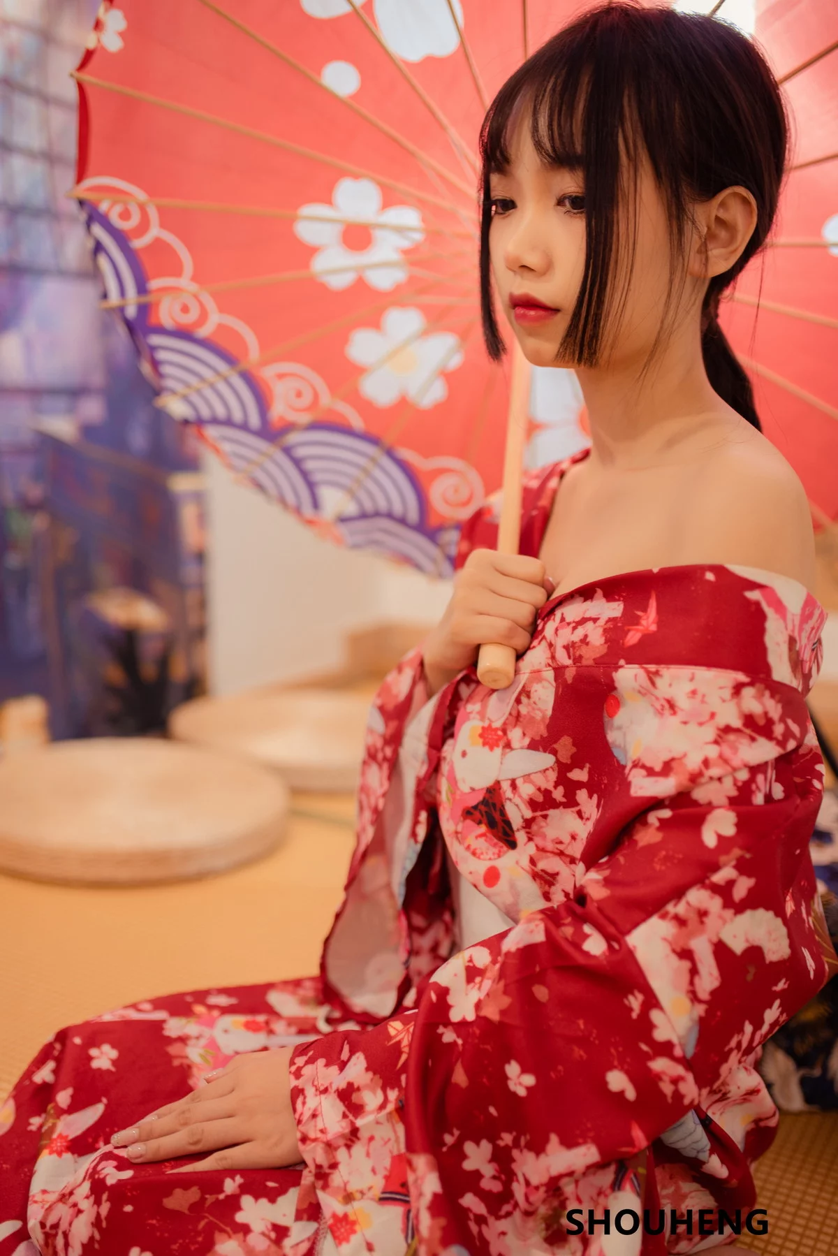 网络美女萌量守恒日式和风主题私房日系风性感和服半脱露白嫩肌肤迷人写真32P