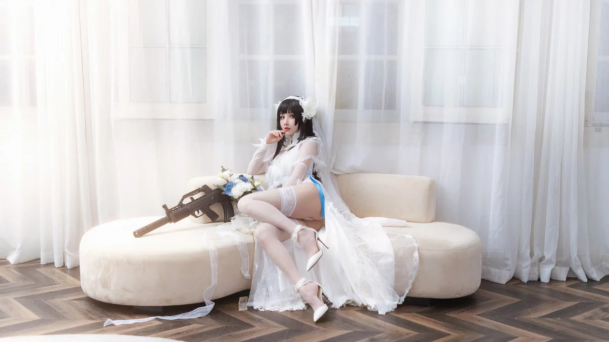 网络美女rioko凉凉子95式花嫁主题性感白色薄透婚纱配蕾丝吊袜迷人诱惑写真25P