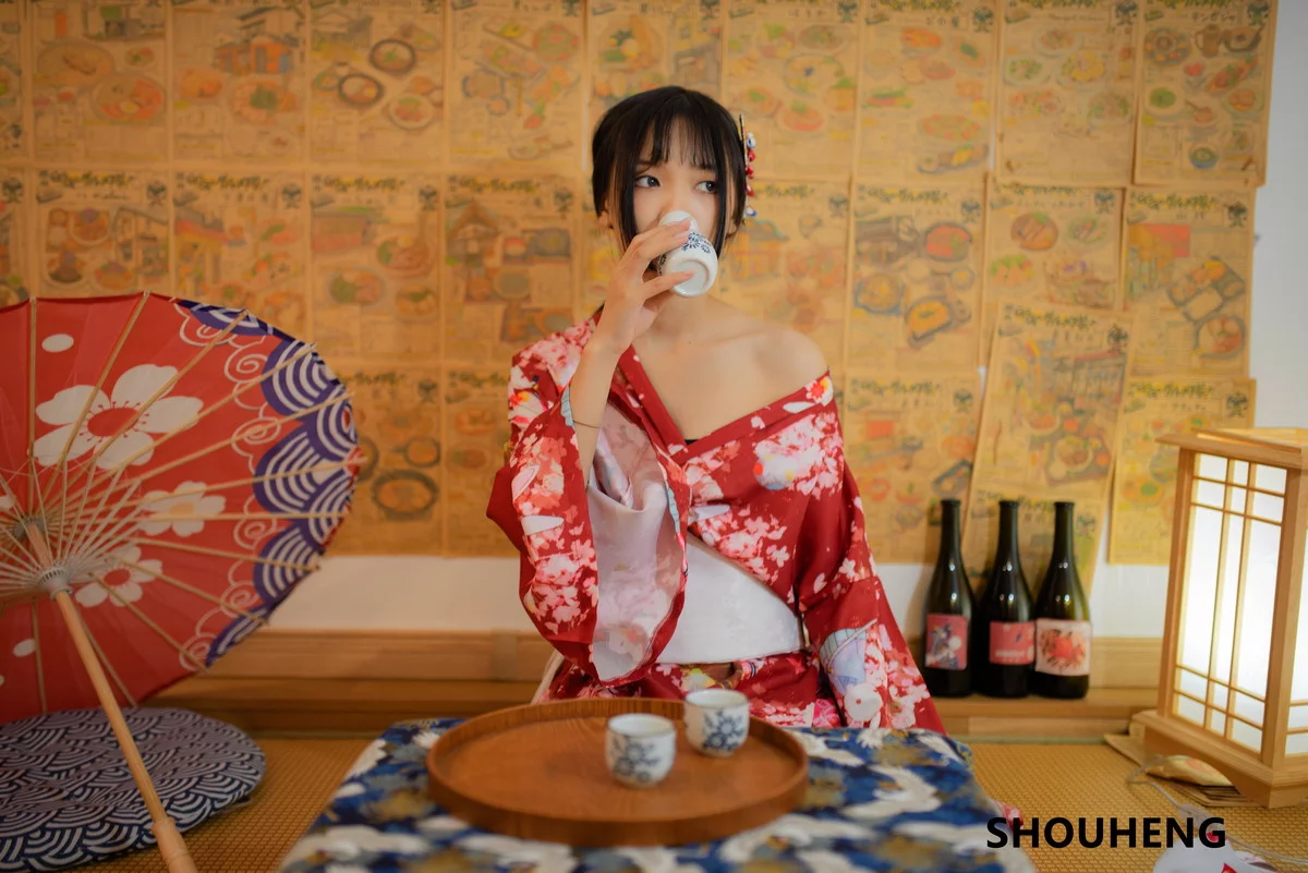 网络美女萌量守恒日式和风主题私房日系风性感和服半脱露白嫩肌肤迷人写真32P