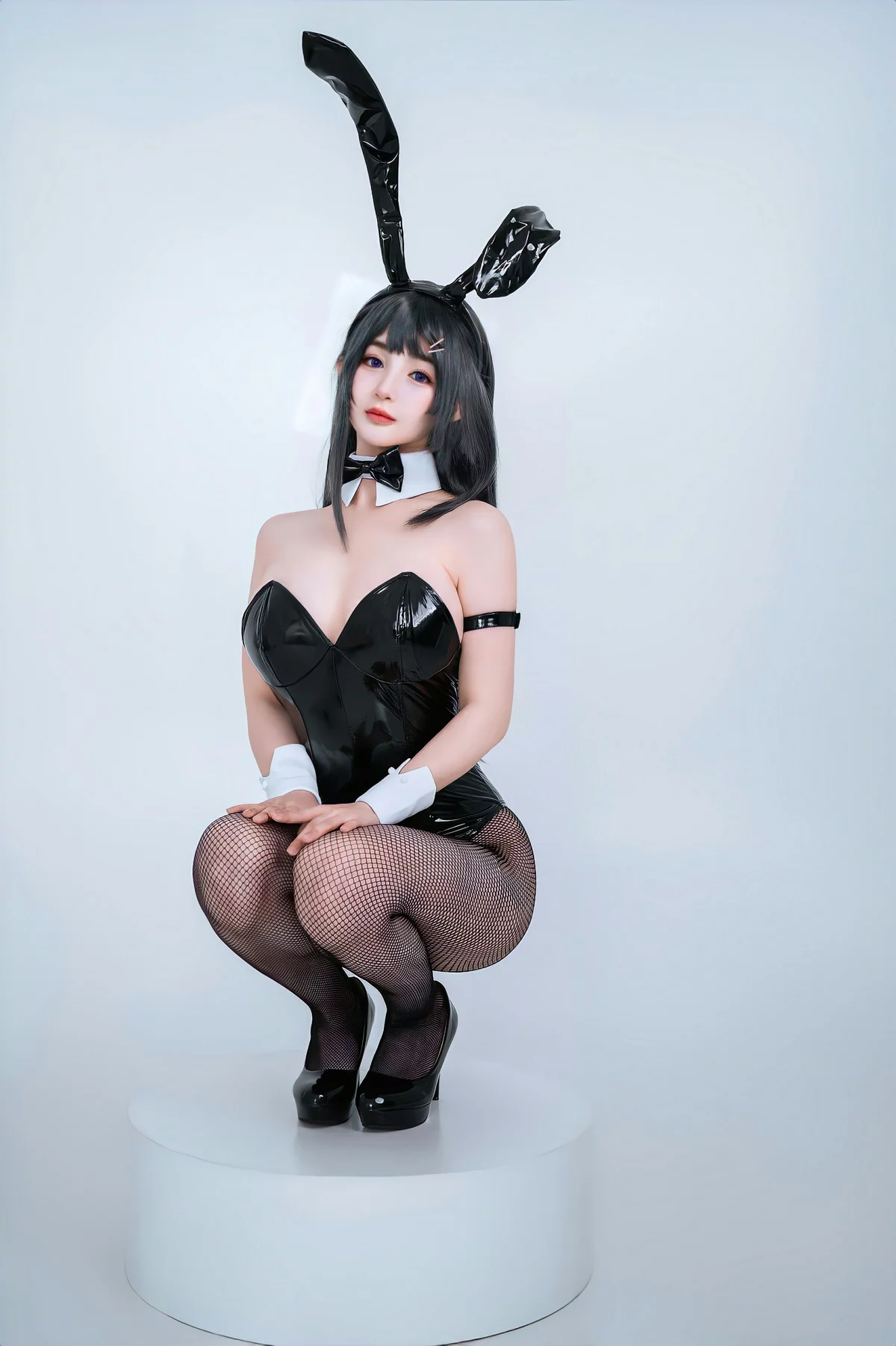 网络美女桜井宁宁麻衣兔女郎主题性感黑色皮质低胸连体衣配黑丝网袜诱惑写真43P